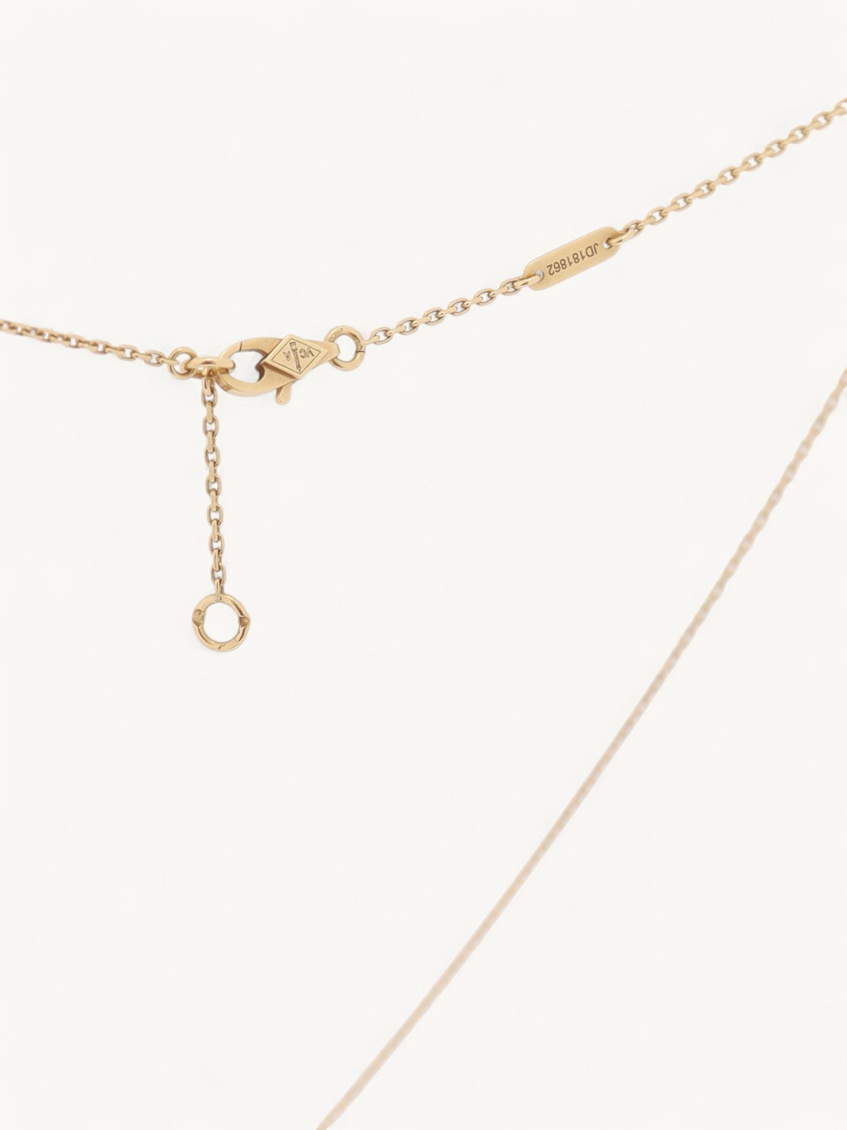 Van Cleef & Arpels Alhambra 5