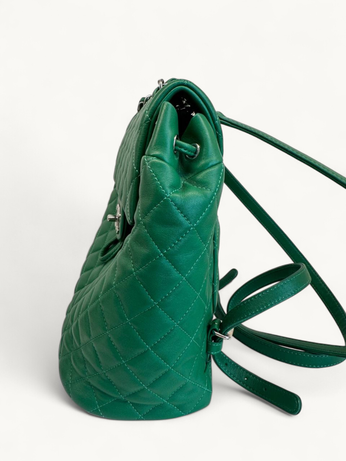 Chanel Urban Spirit  2