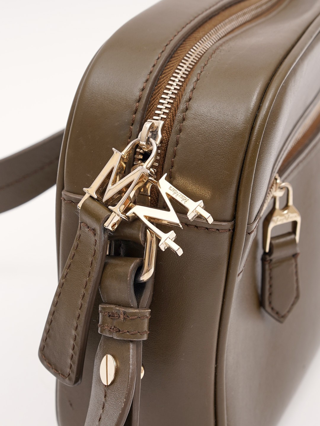 Max Mara Leather Bag  6