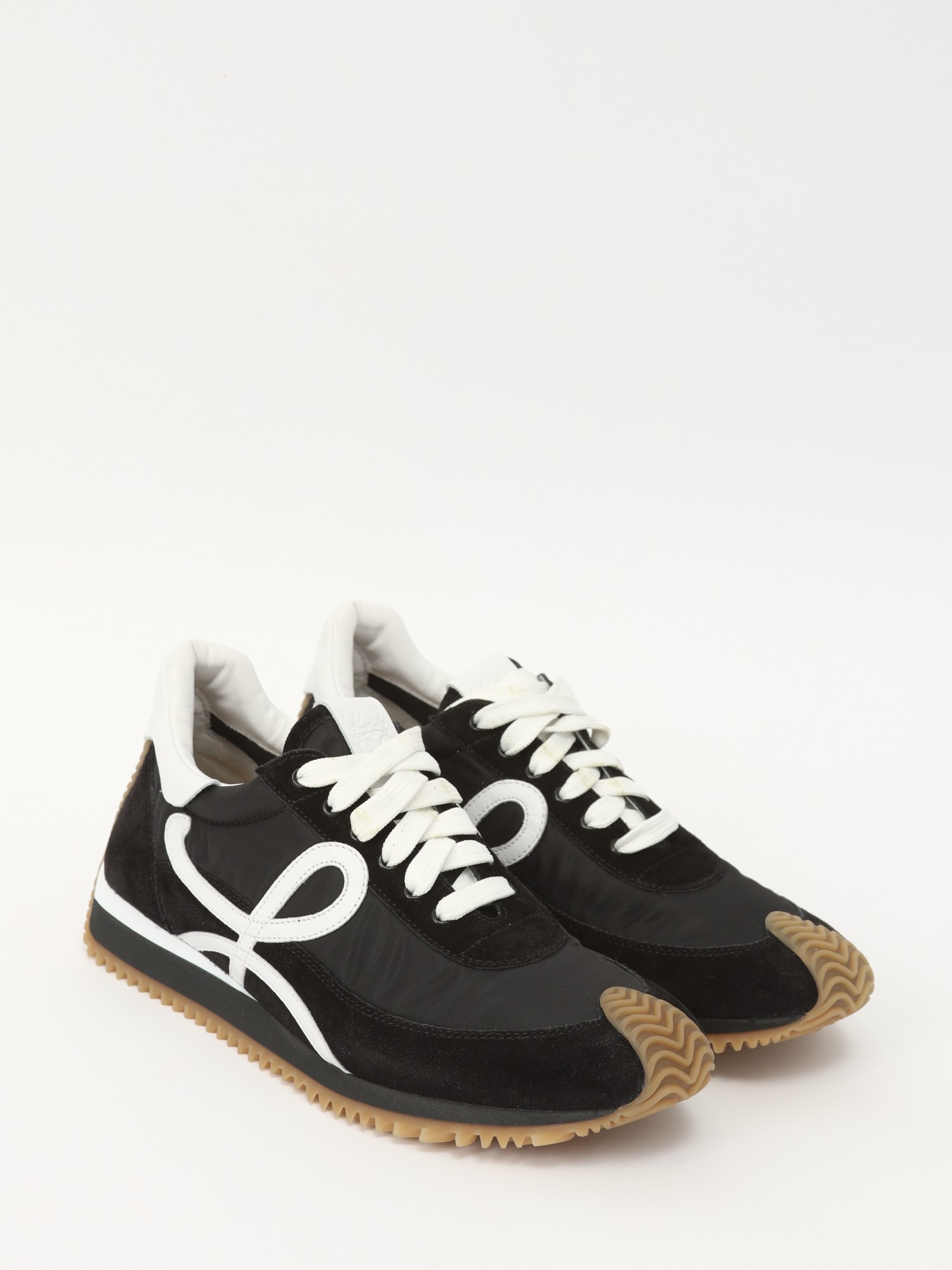 Loewe Flow Runner 37 3