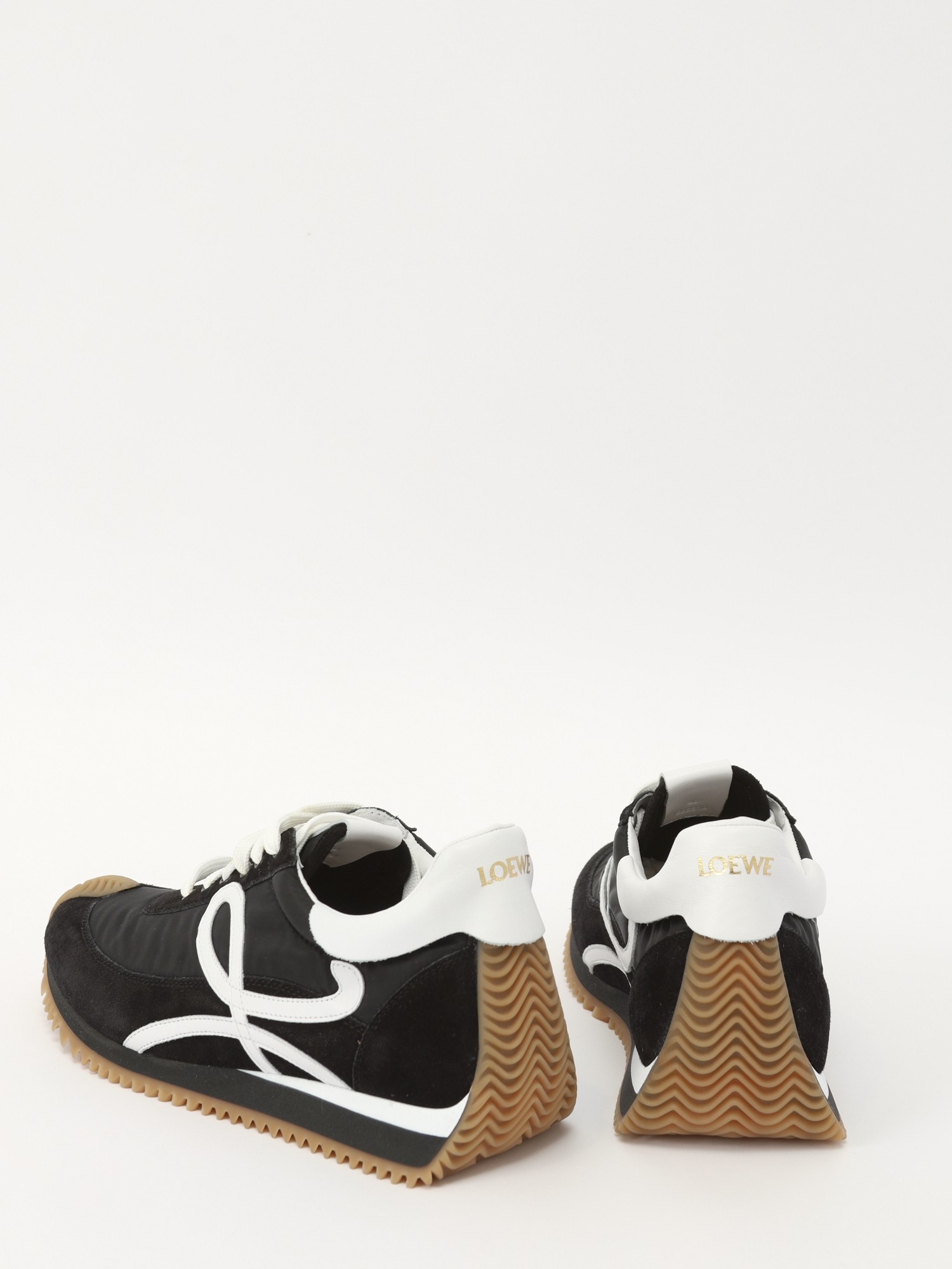 Loewe Flow Runner 37 4