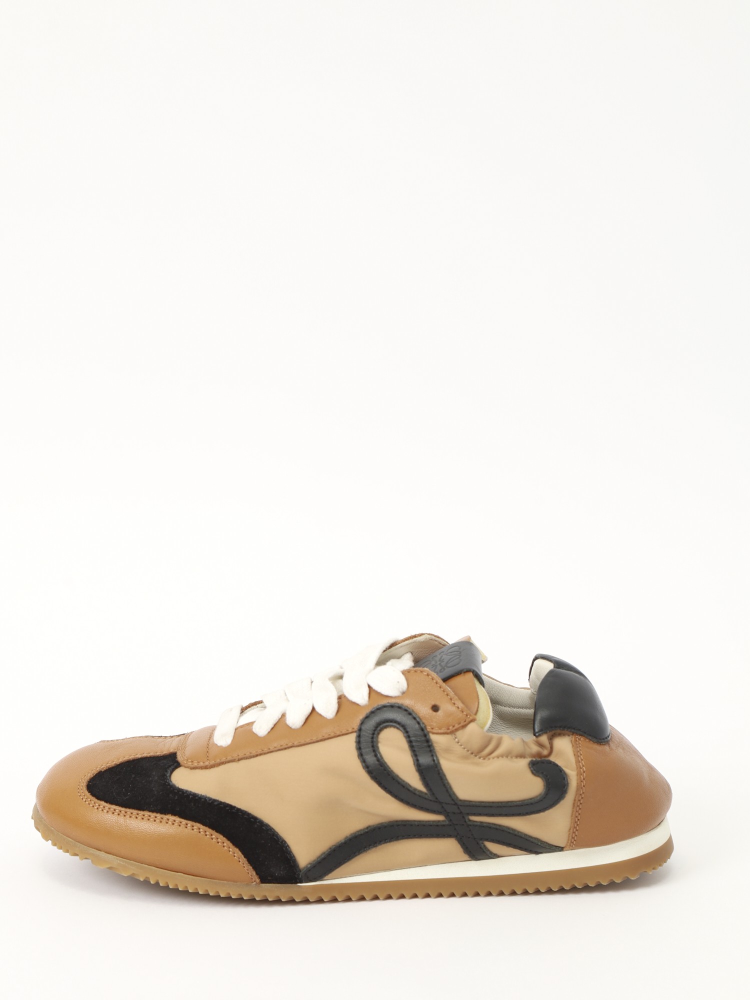 Loewe  37 2