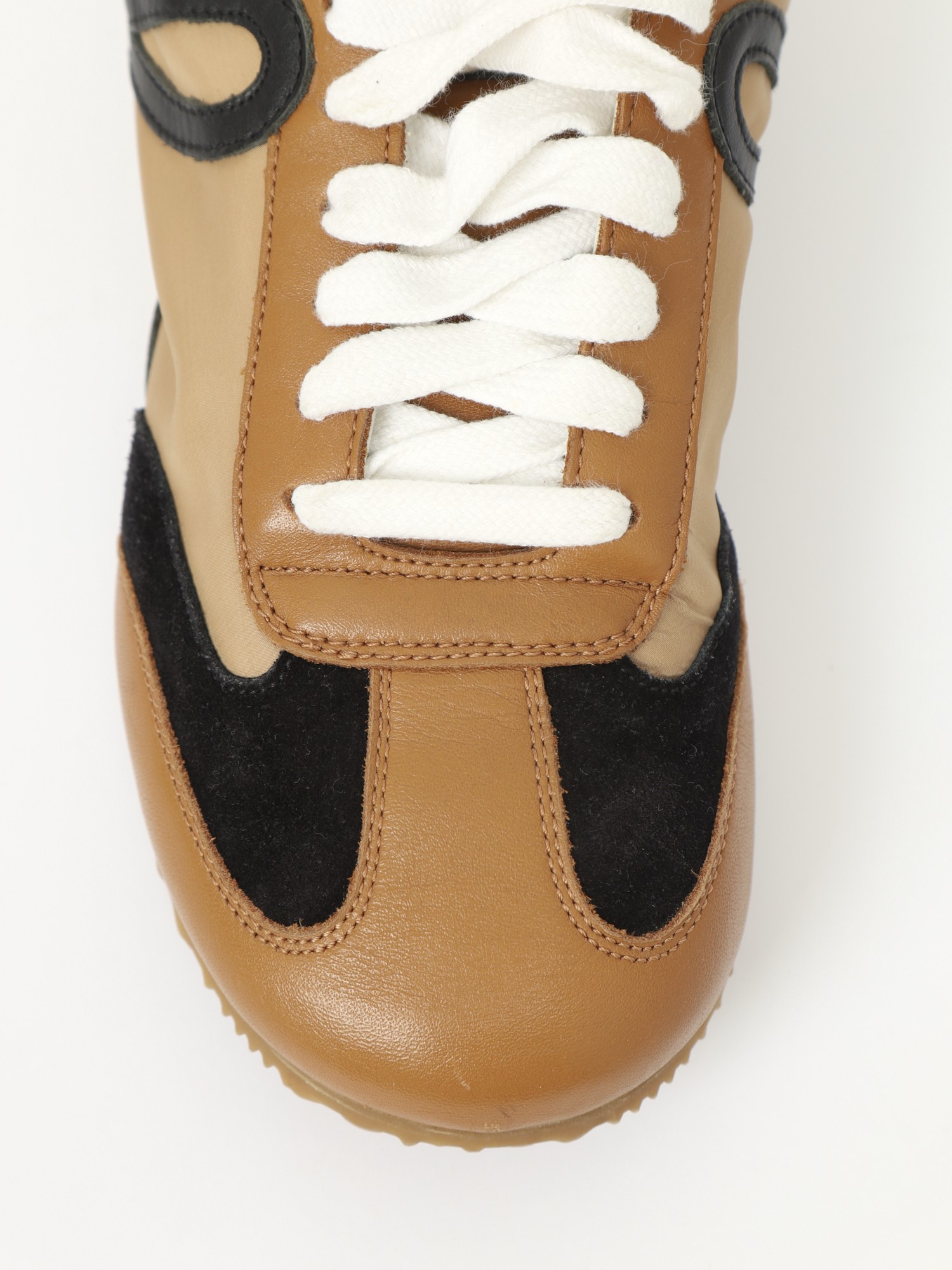 Loewe  37 5