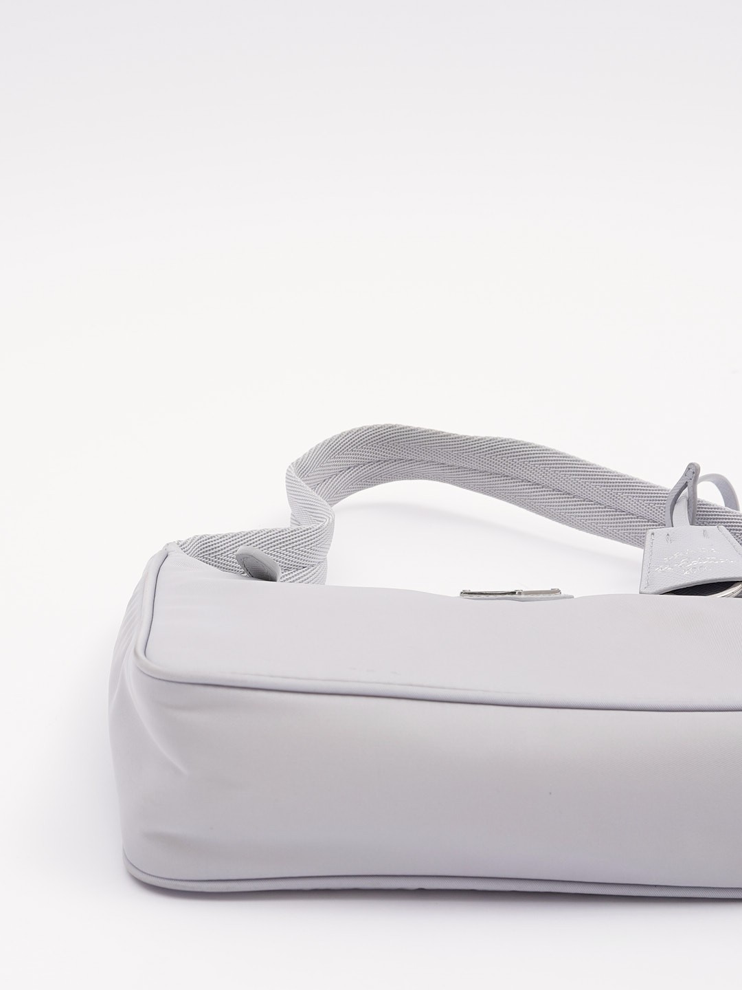 Prada Re-Edition 2000 7