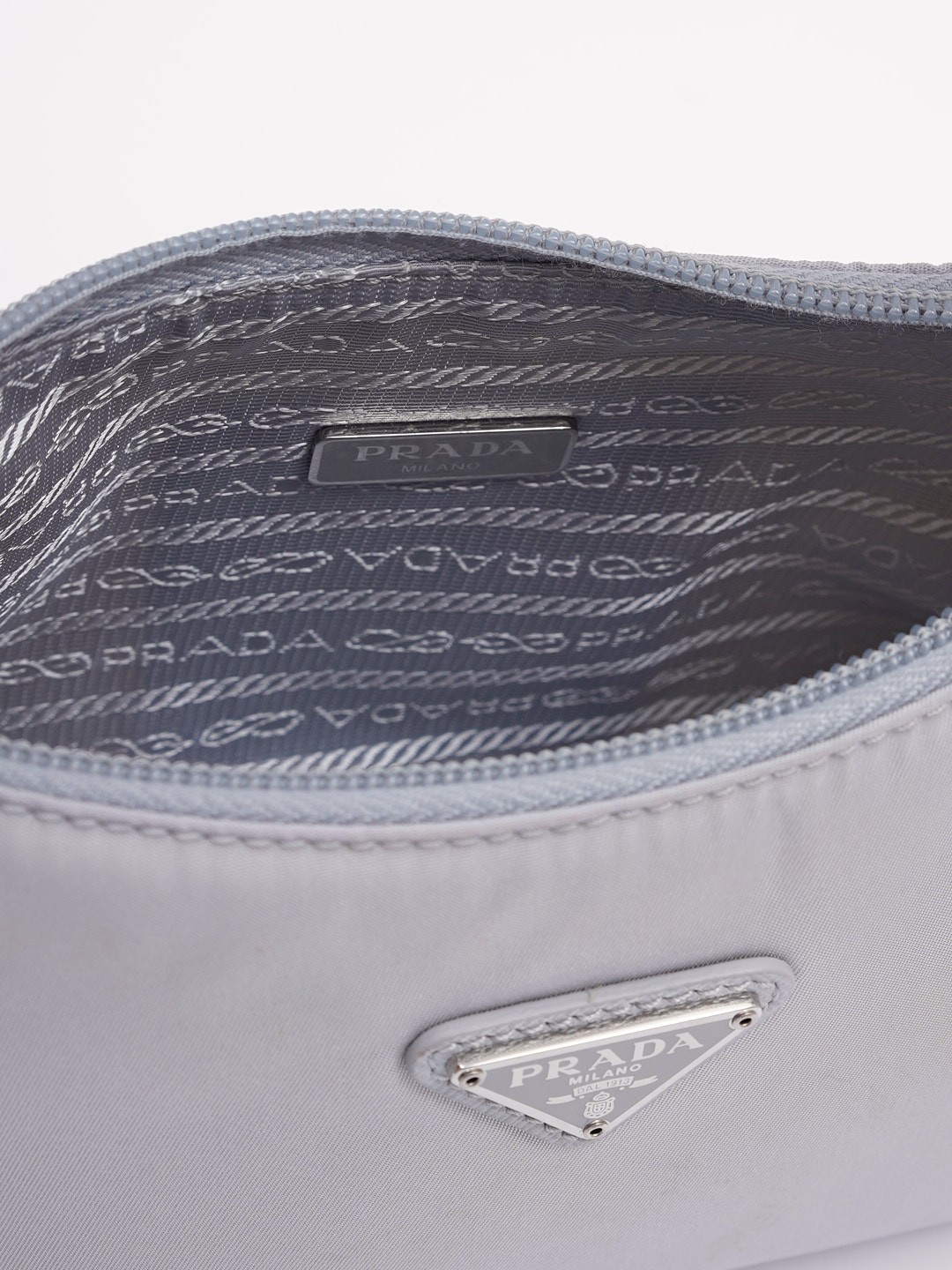 Prada Re-Edition 2000 9