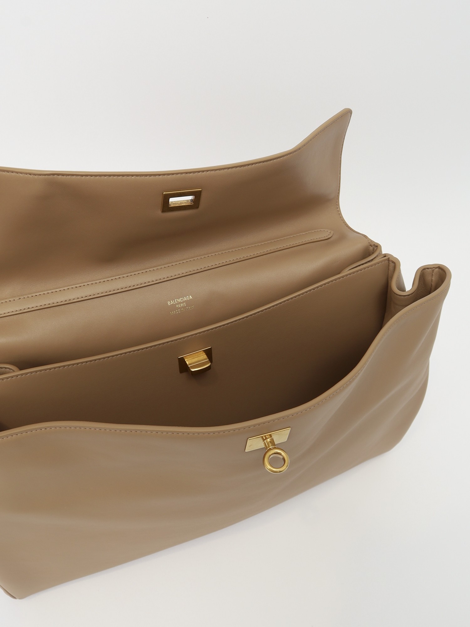 Balenciaga Rodeo  11