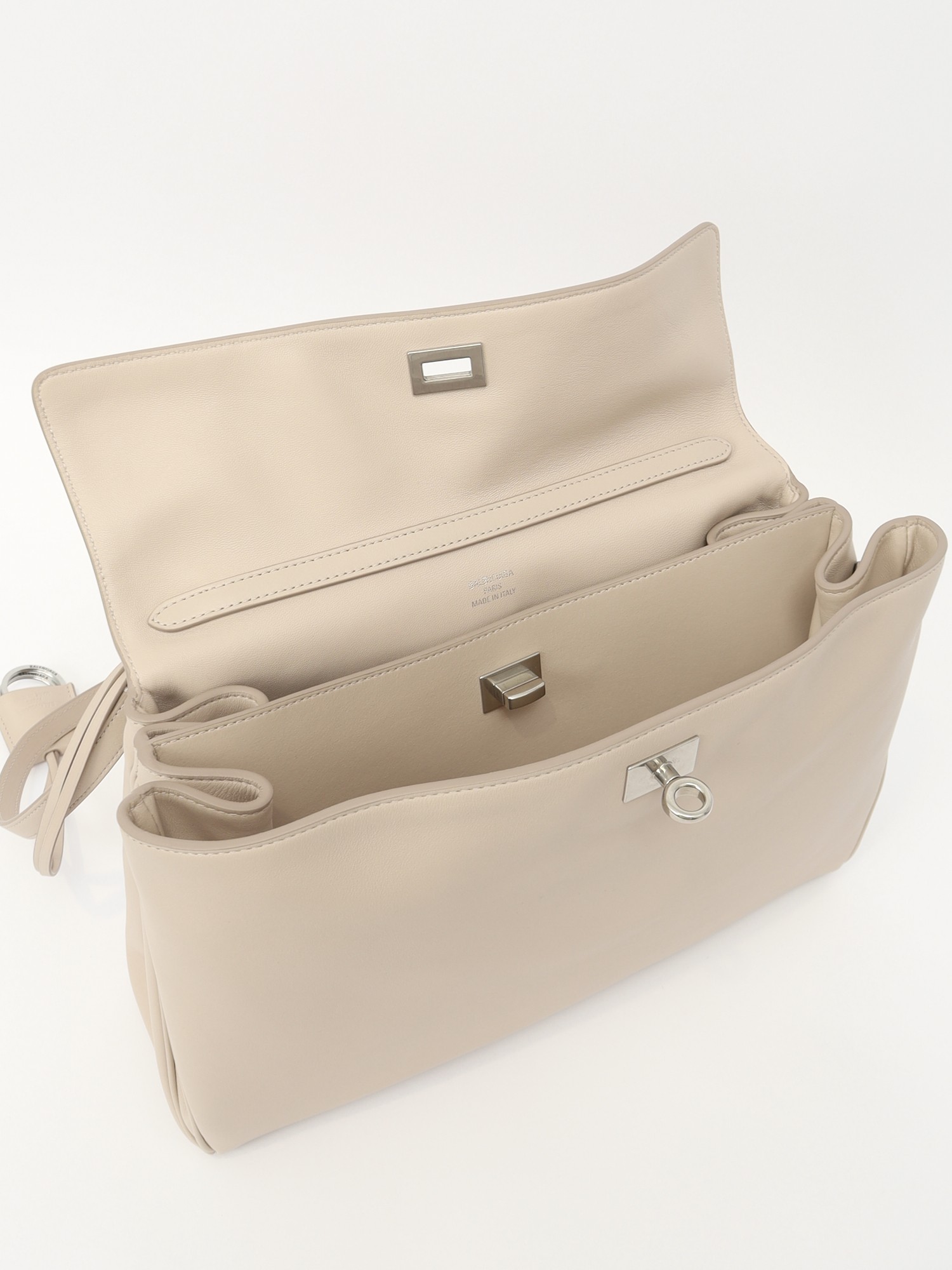 Balenciaga Rodeo  11