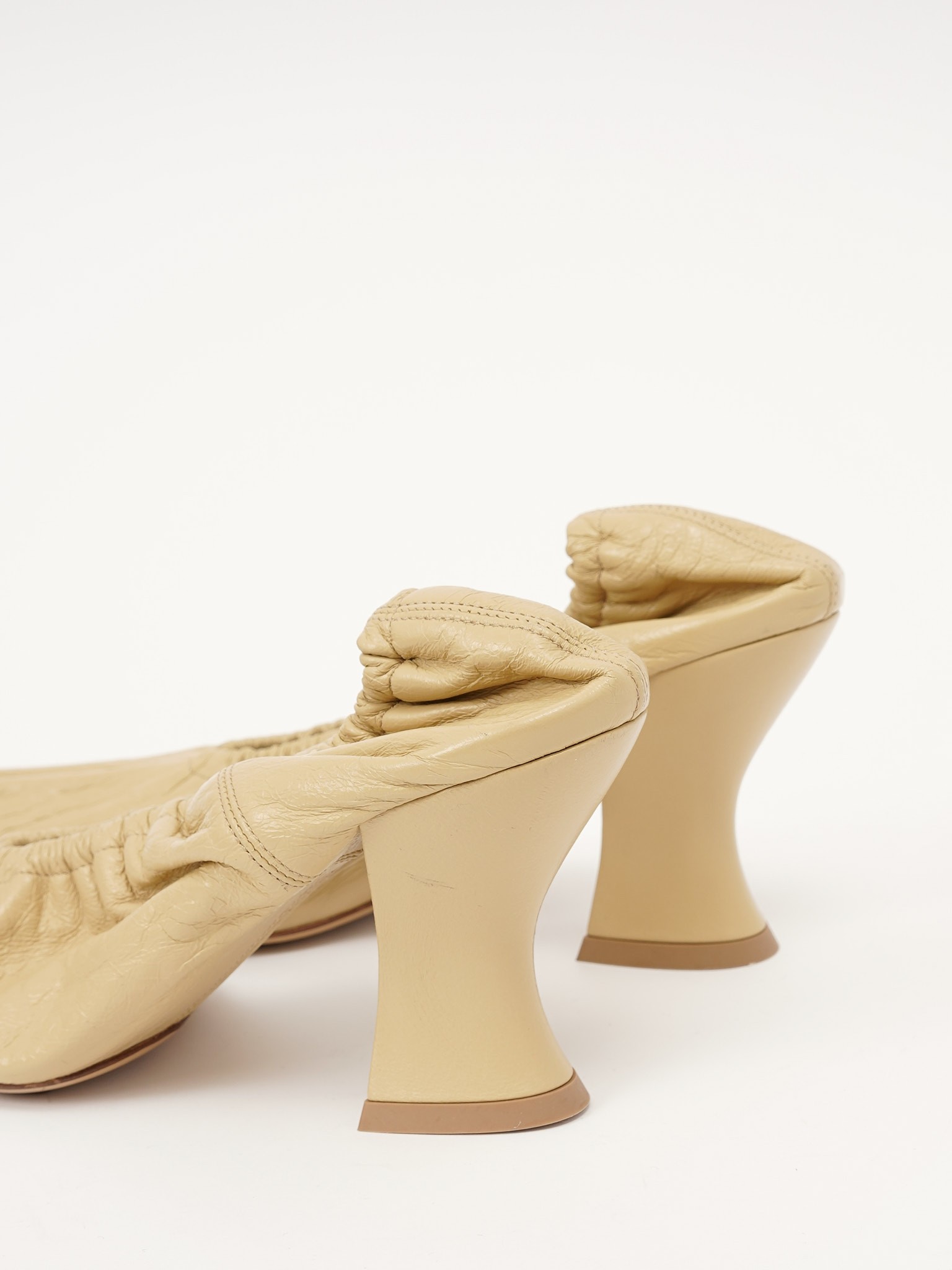 Bottega Veneta Shoes 36.5 8