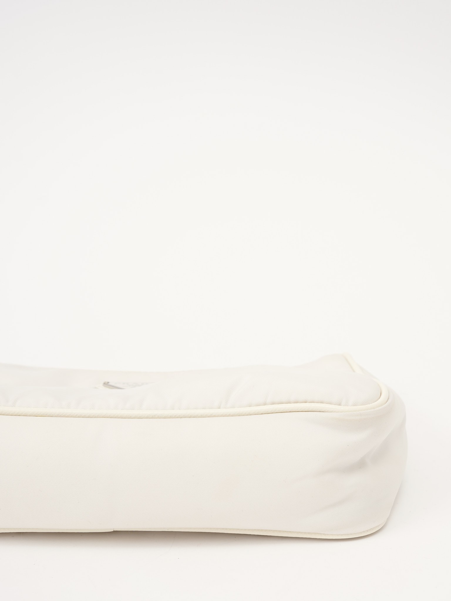 Prada Re-Edition 2005 9