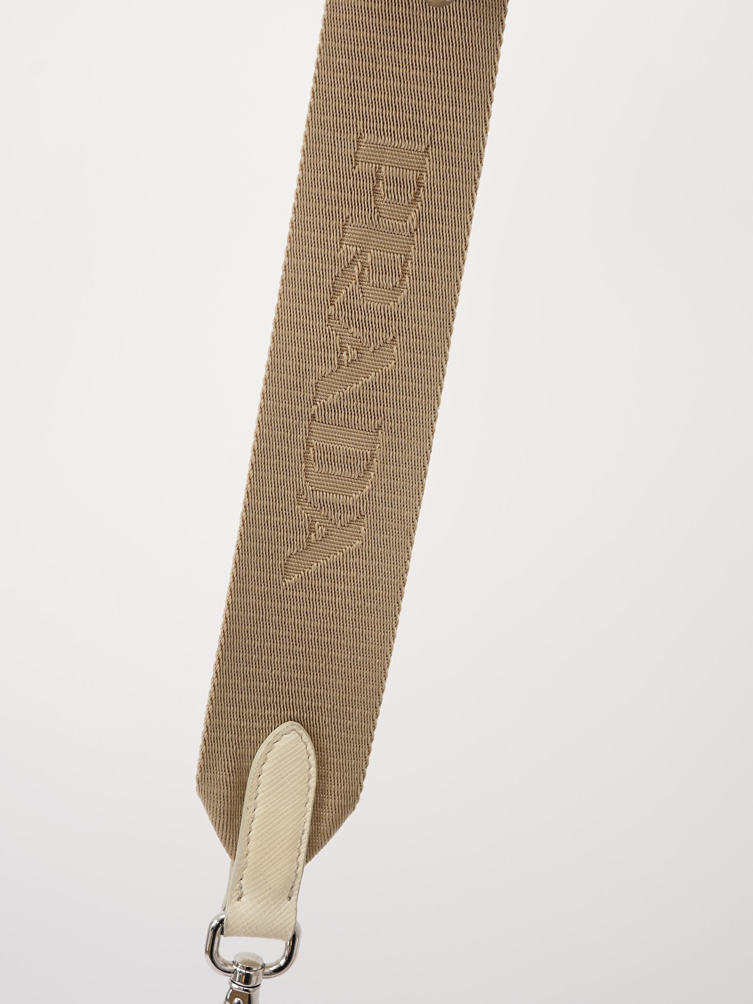 Prada Re-Edition 2005 7