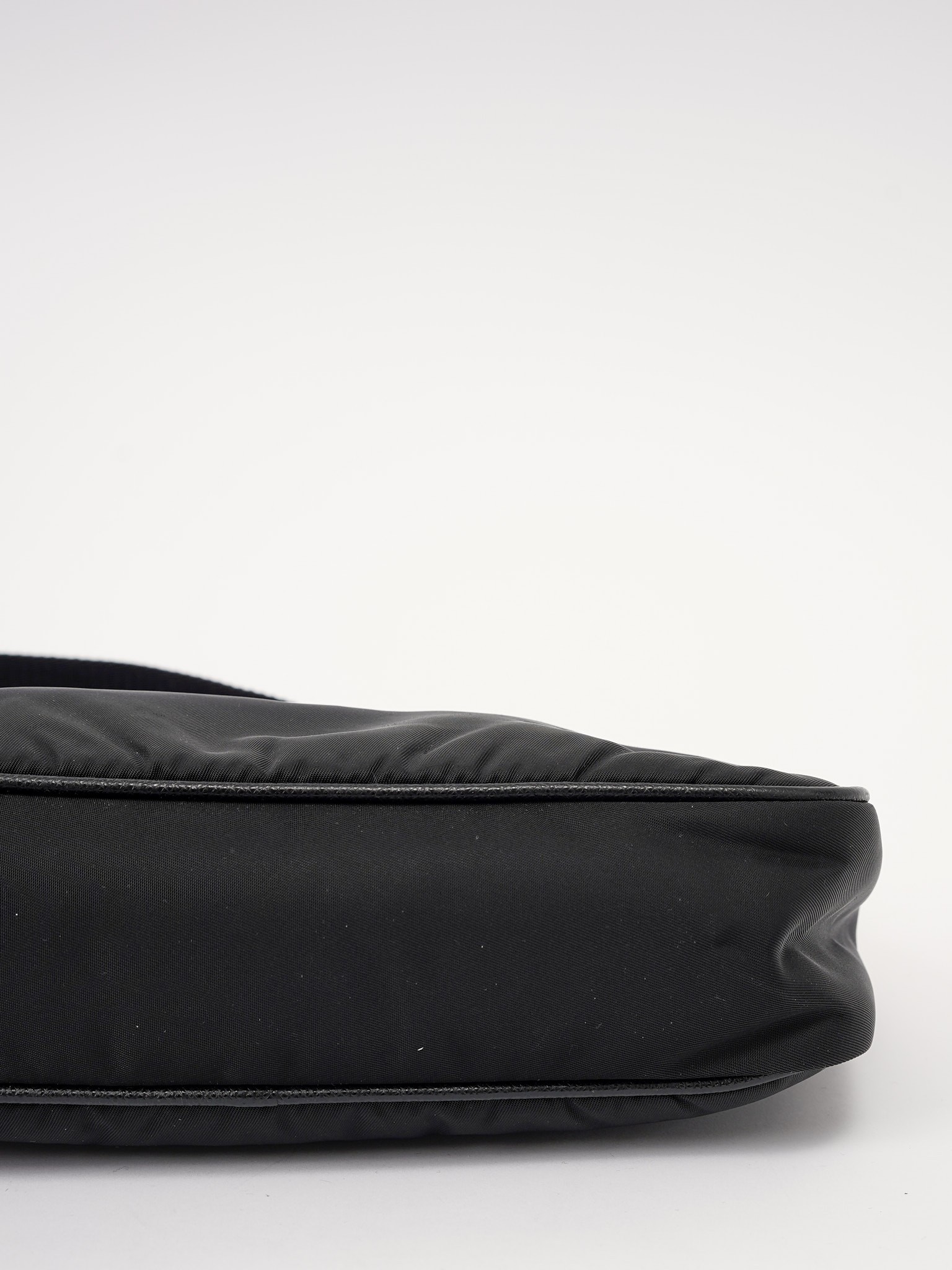 Prada Re-Edition 2005 13