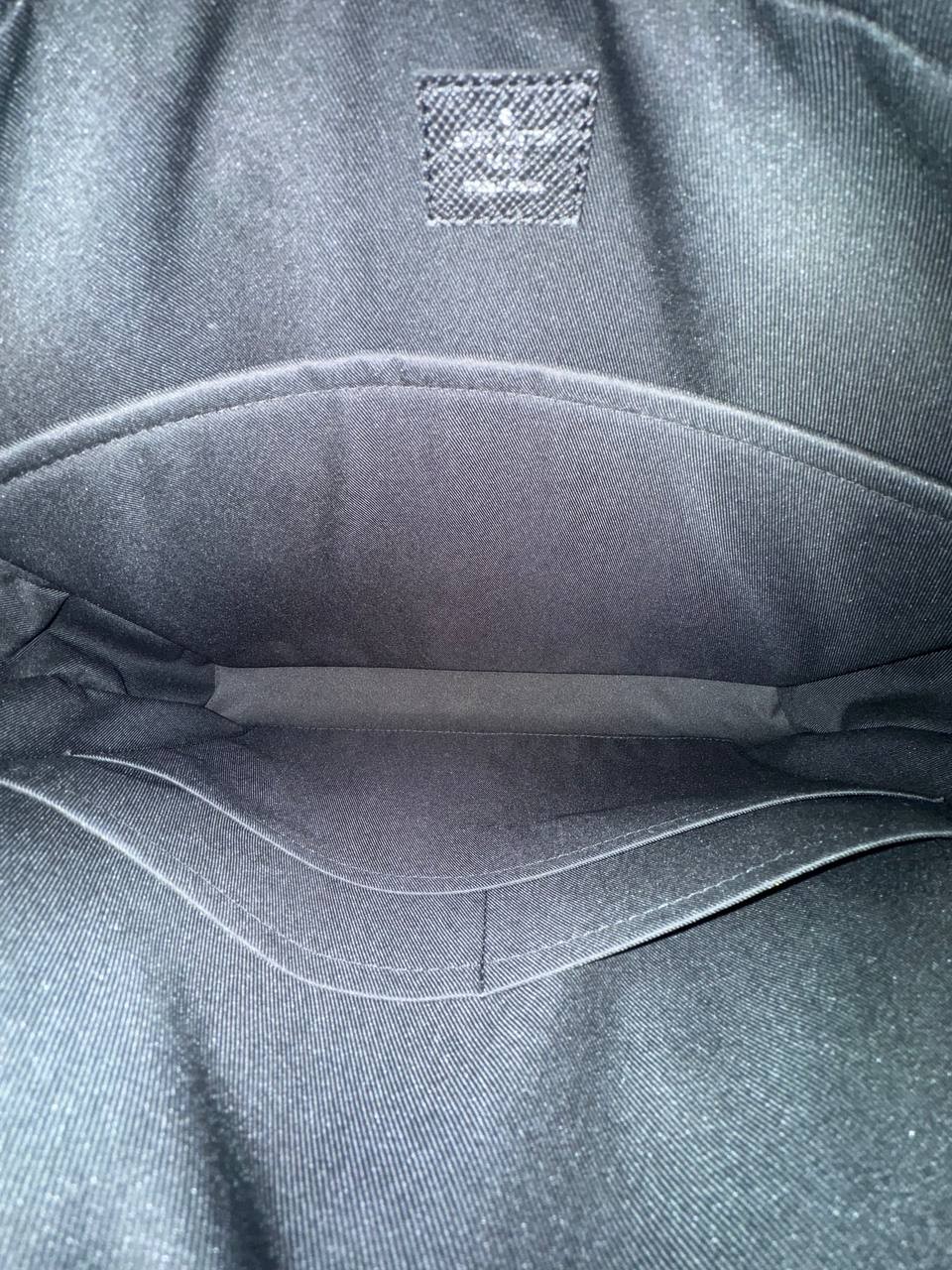 Louis Vuitton Alex 12