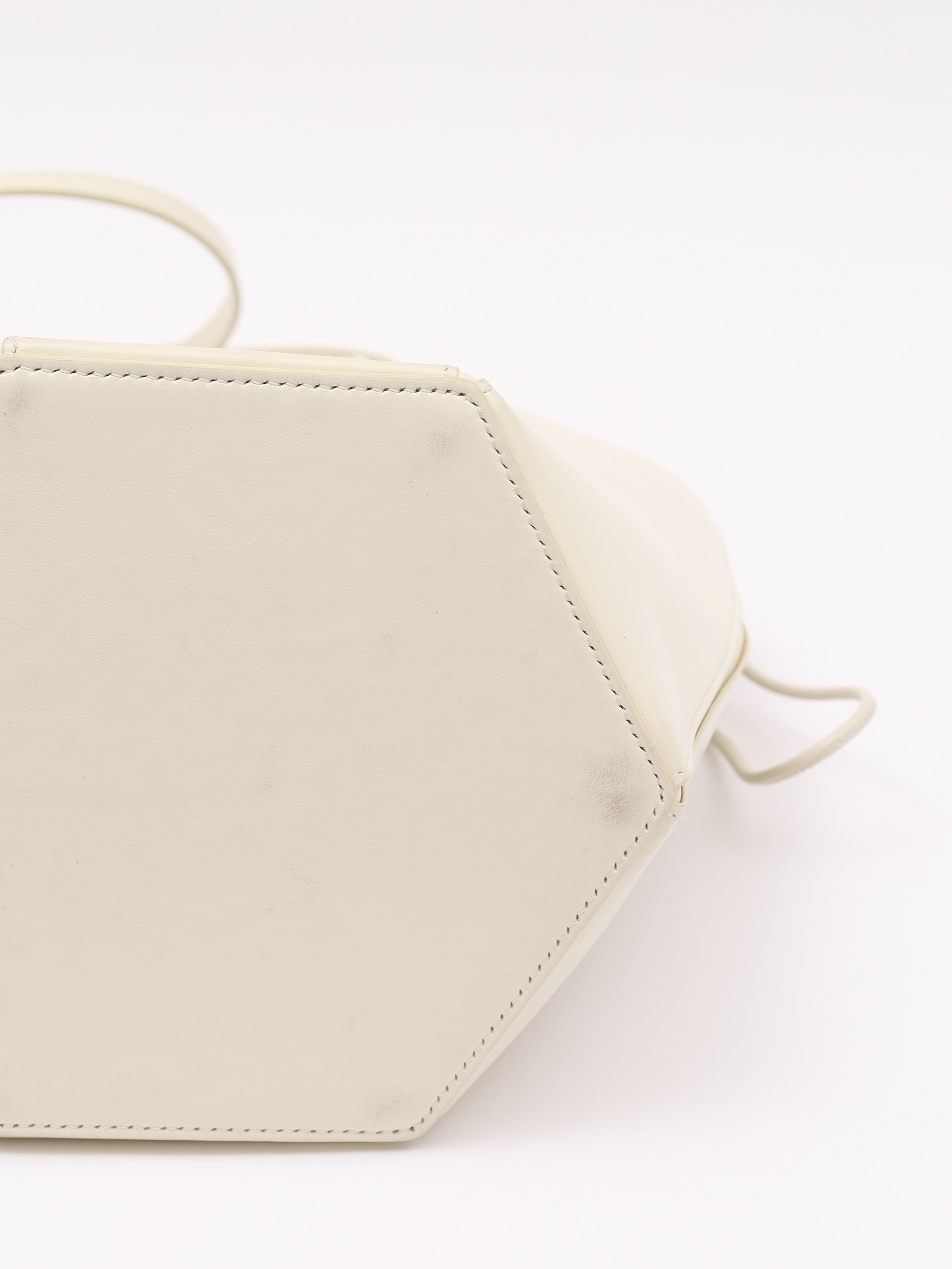 Off-White Leather Bag 10