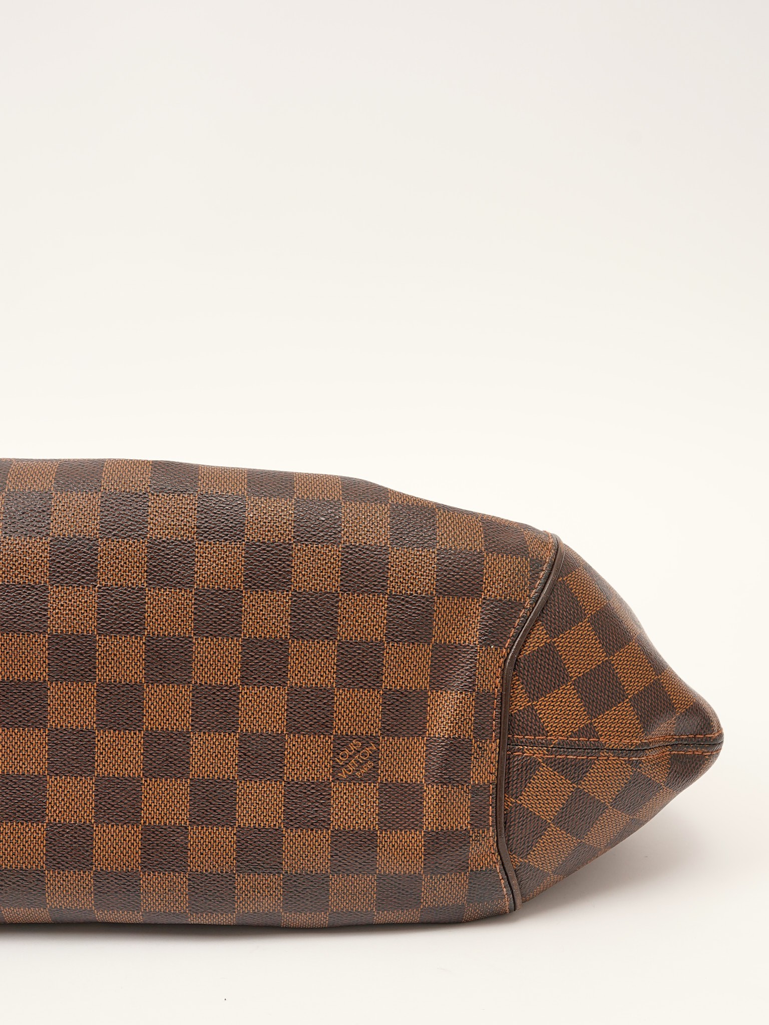 Louis Vuitton Sistina 9