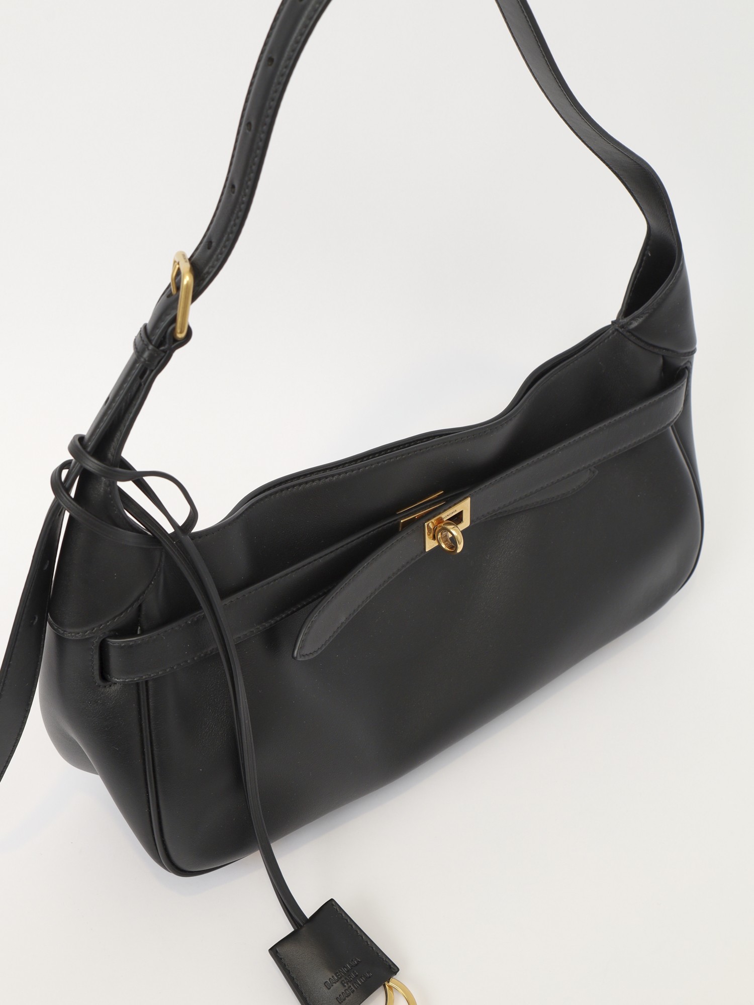 Balenciaga Bel Air 4