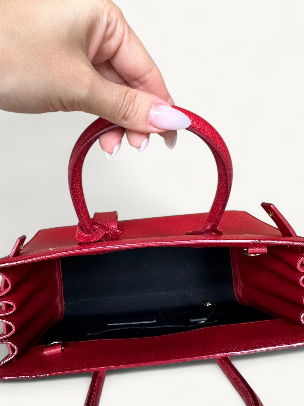 Saint Laurent Sac De Jour 4