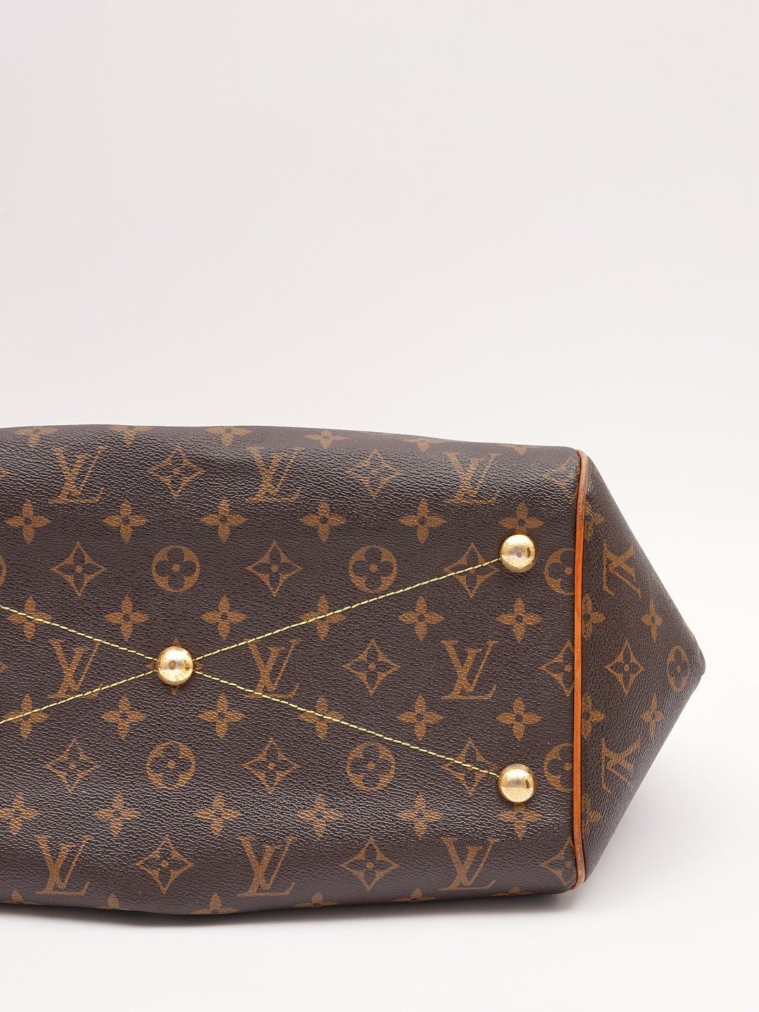 Louis Vuitton Tivoli 9