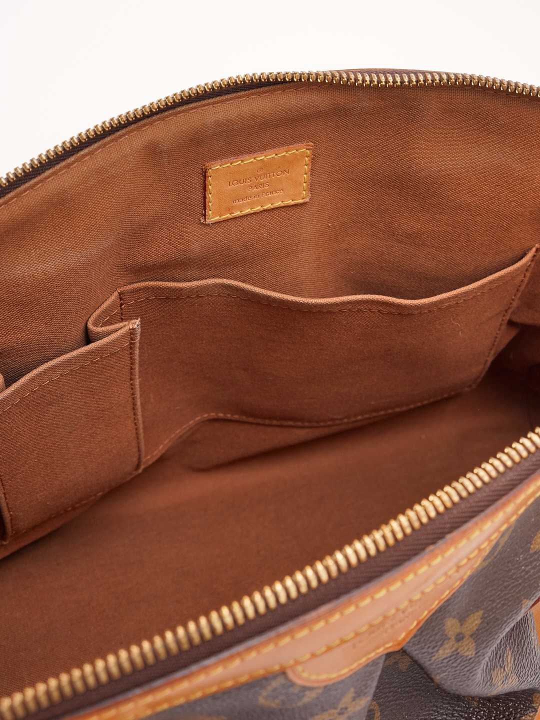 Louis Vuitton Tivoli 10