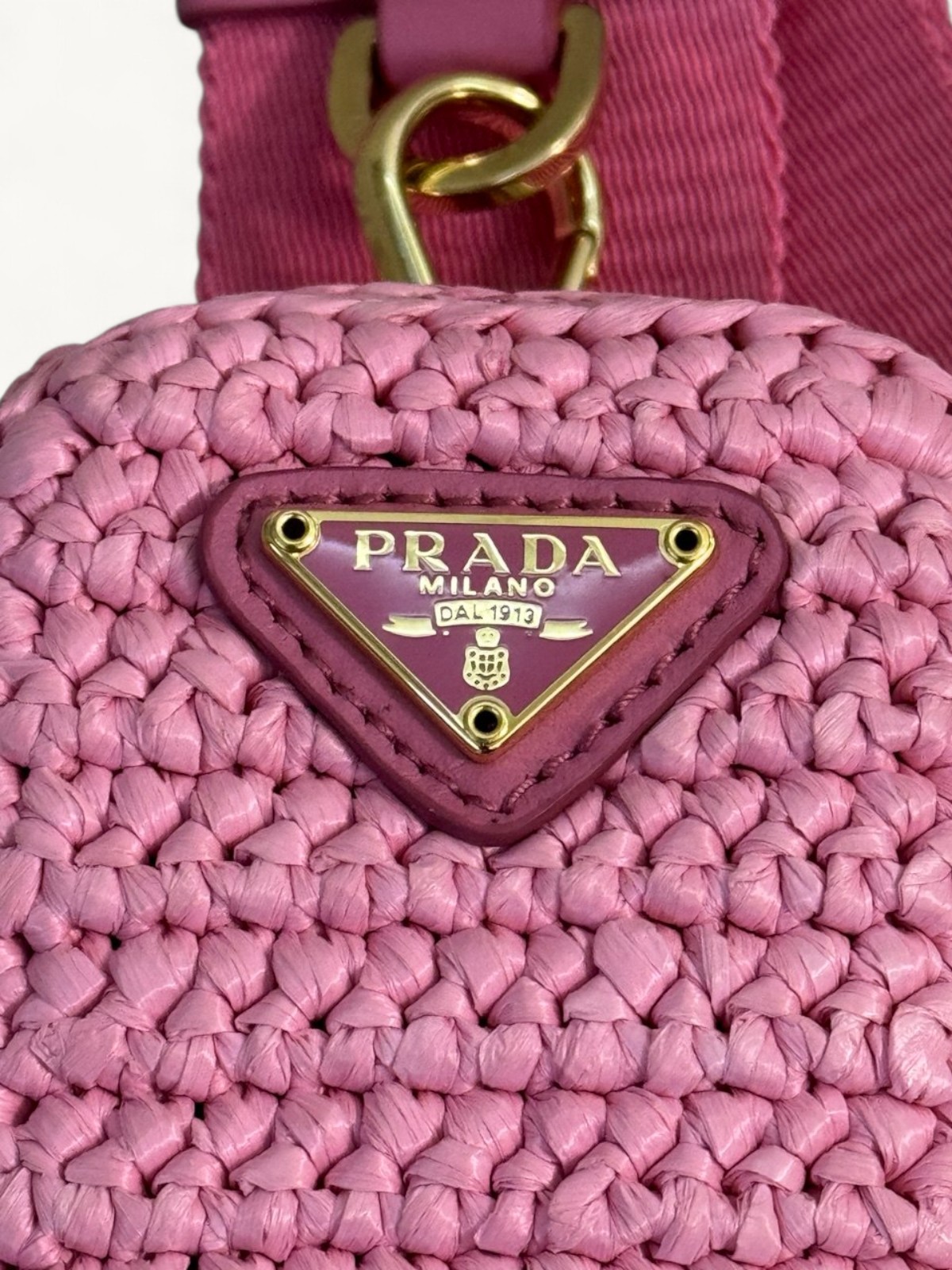 Prada Re-Edition 2005 5