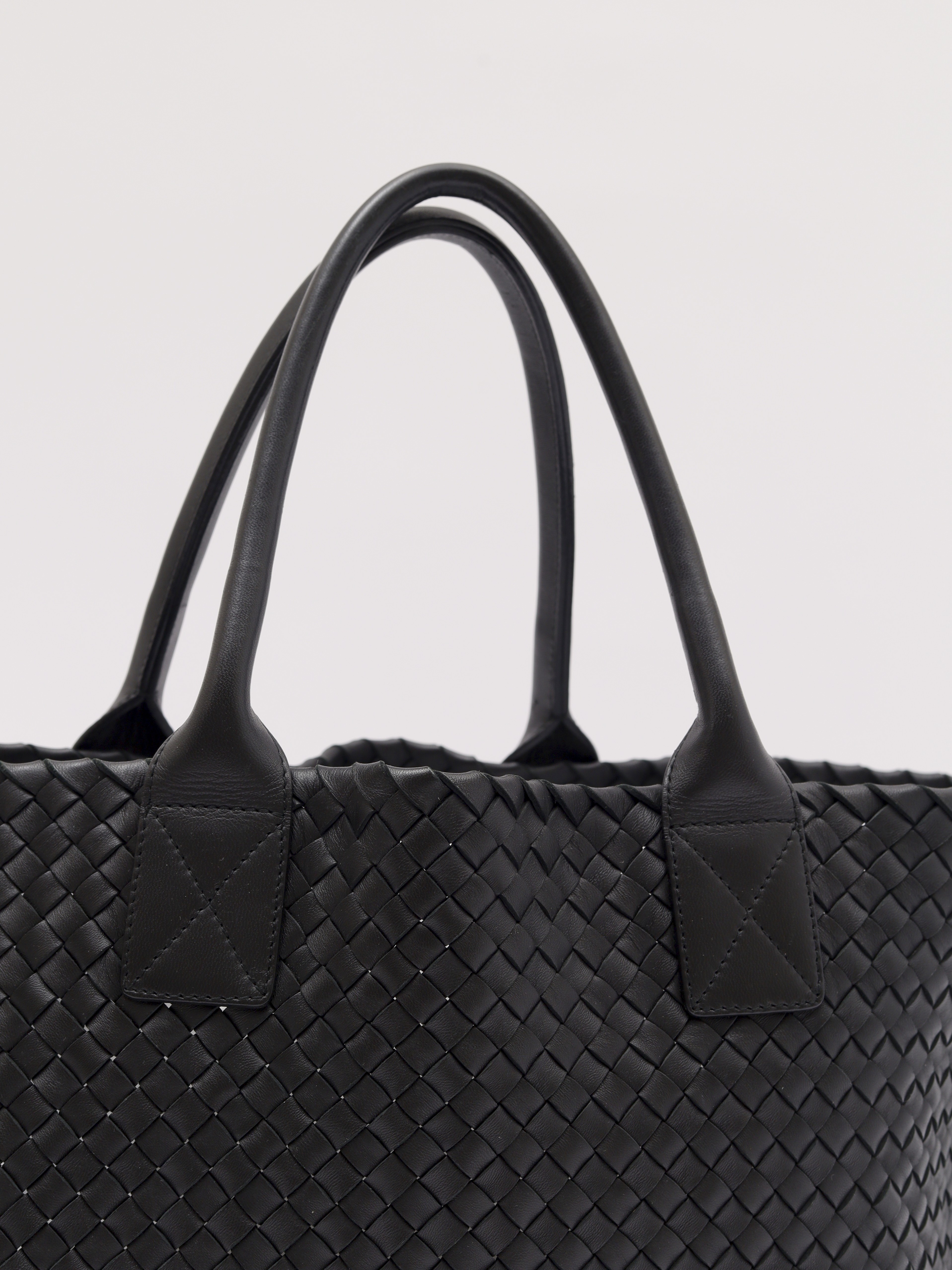 Bottega Veneta Cabat  5