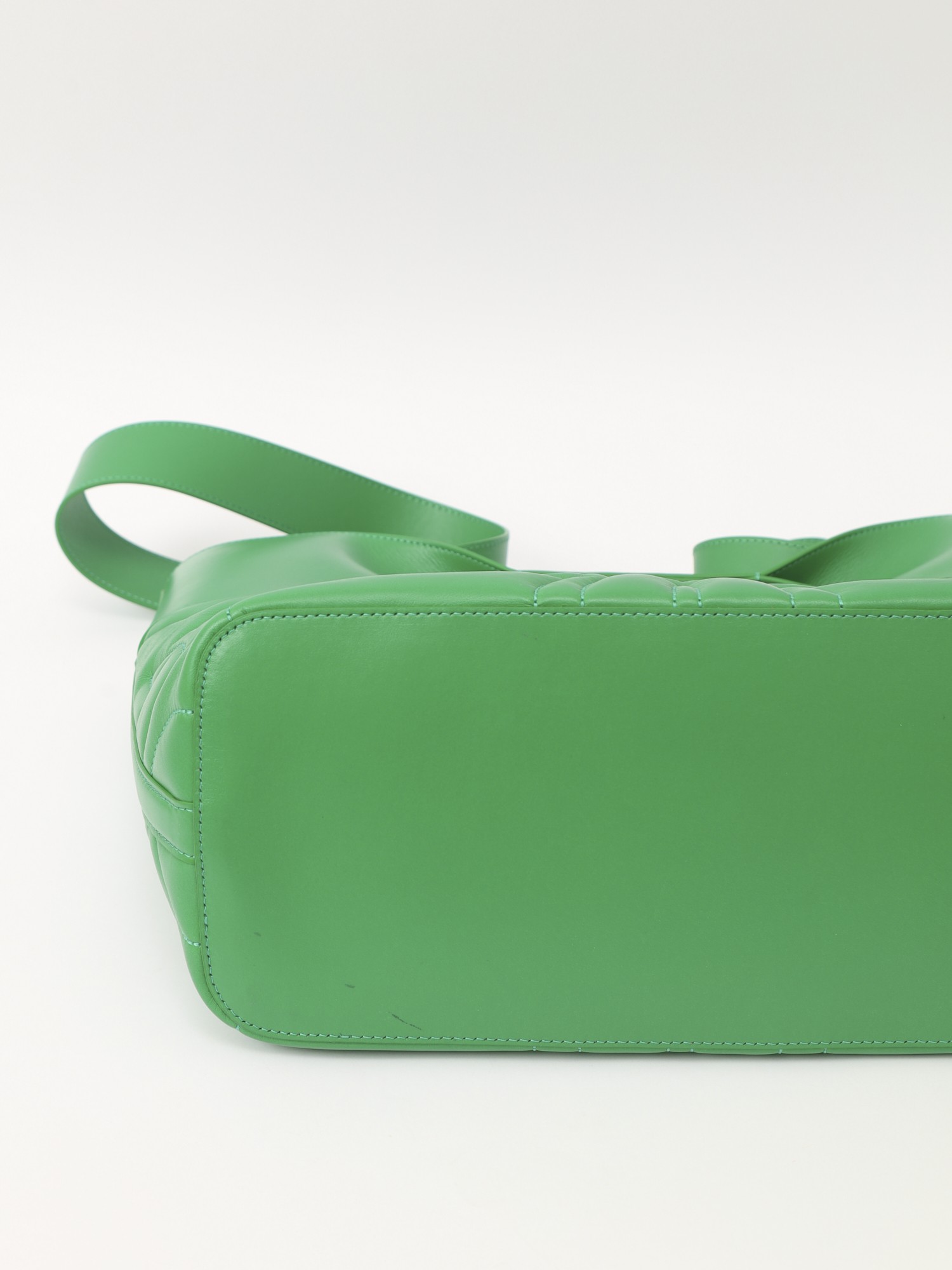 Alexander McQueen Leather Bag  6