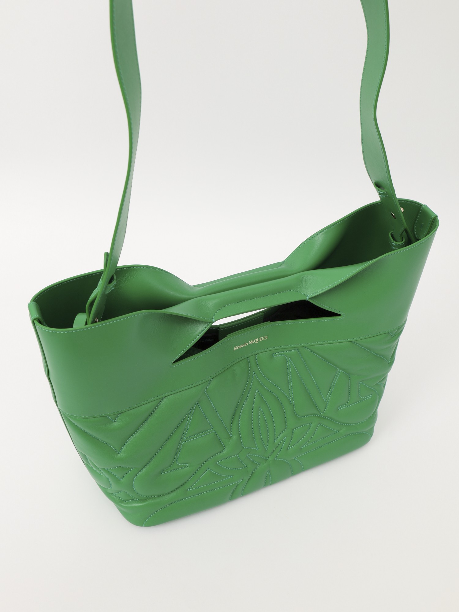 Alexander McQueen Leather Bag  4
