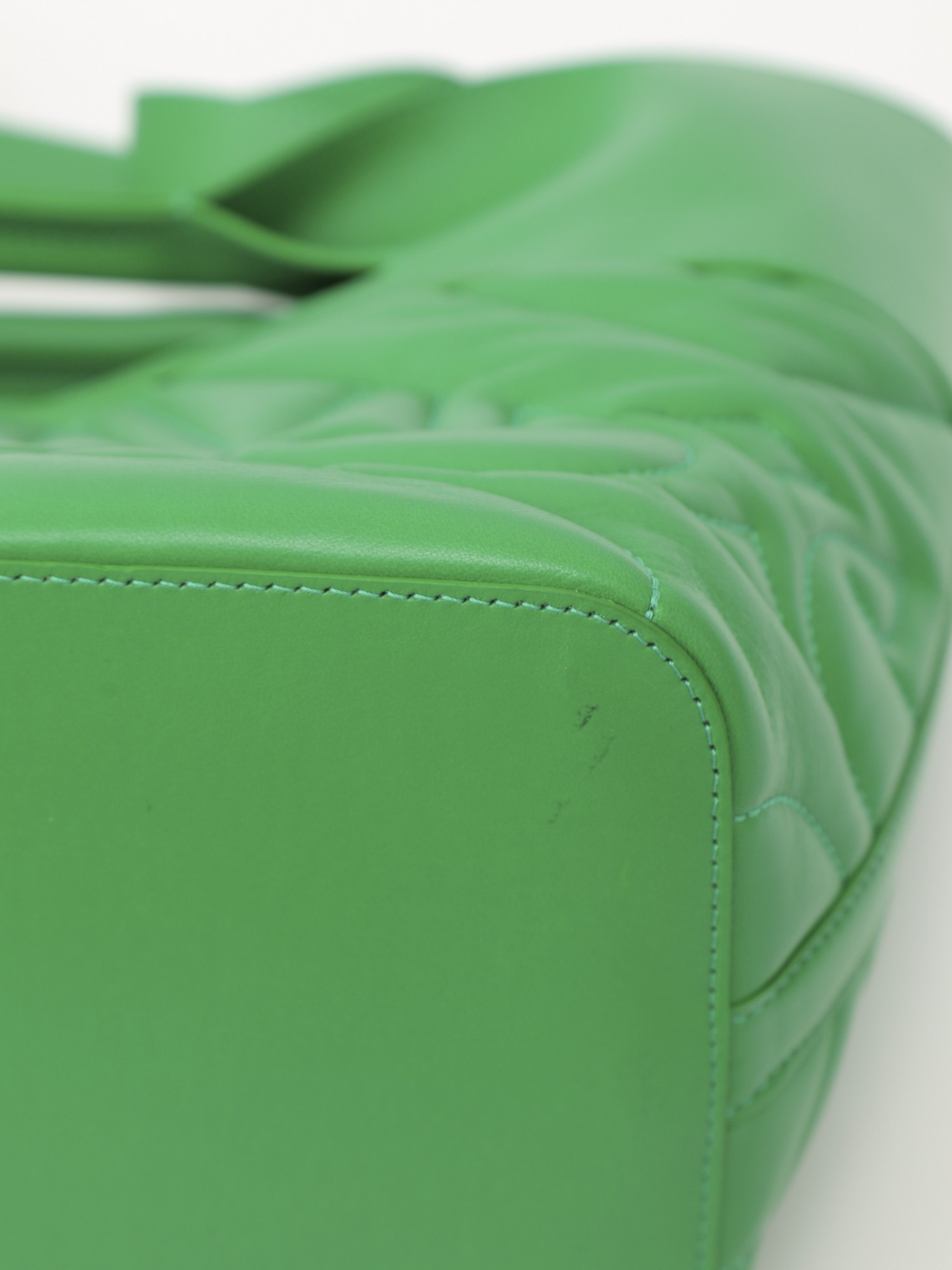 Alexander McQueen Leather Bag  8