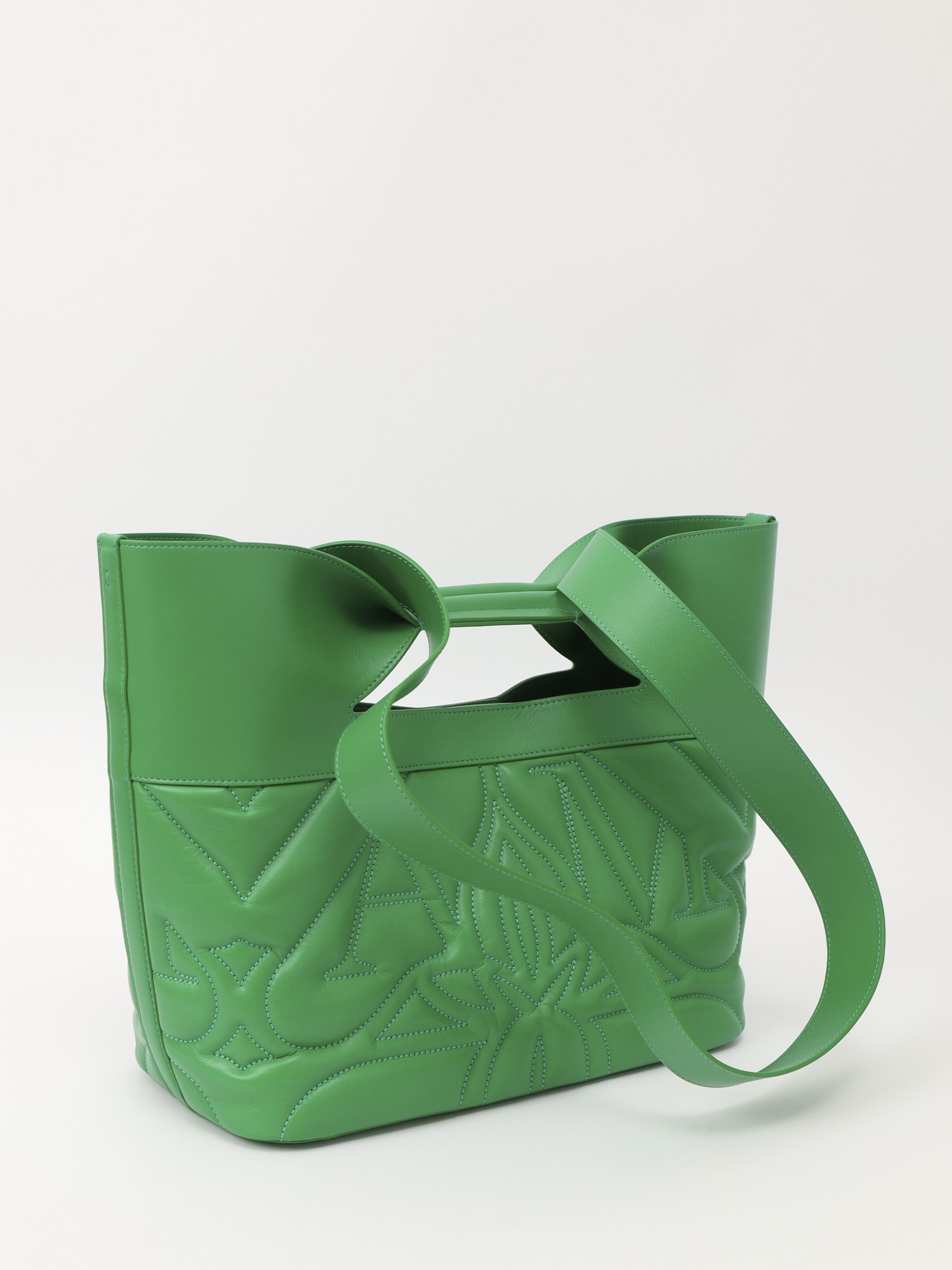 Alexander McQueen Leather Bag  3