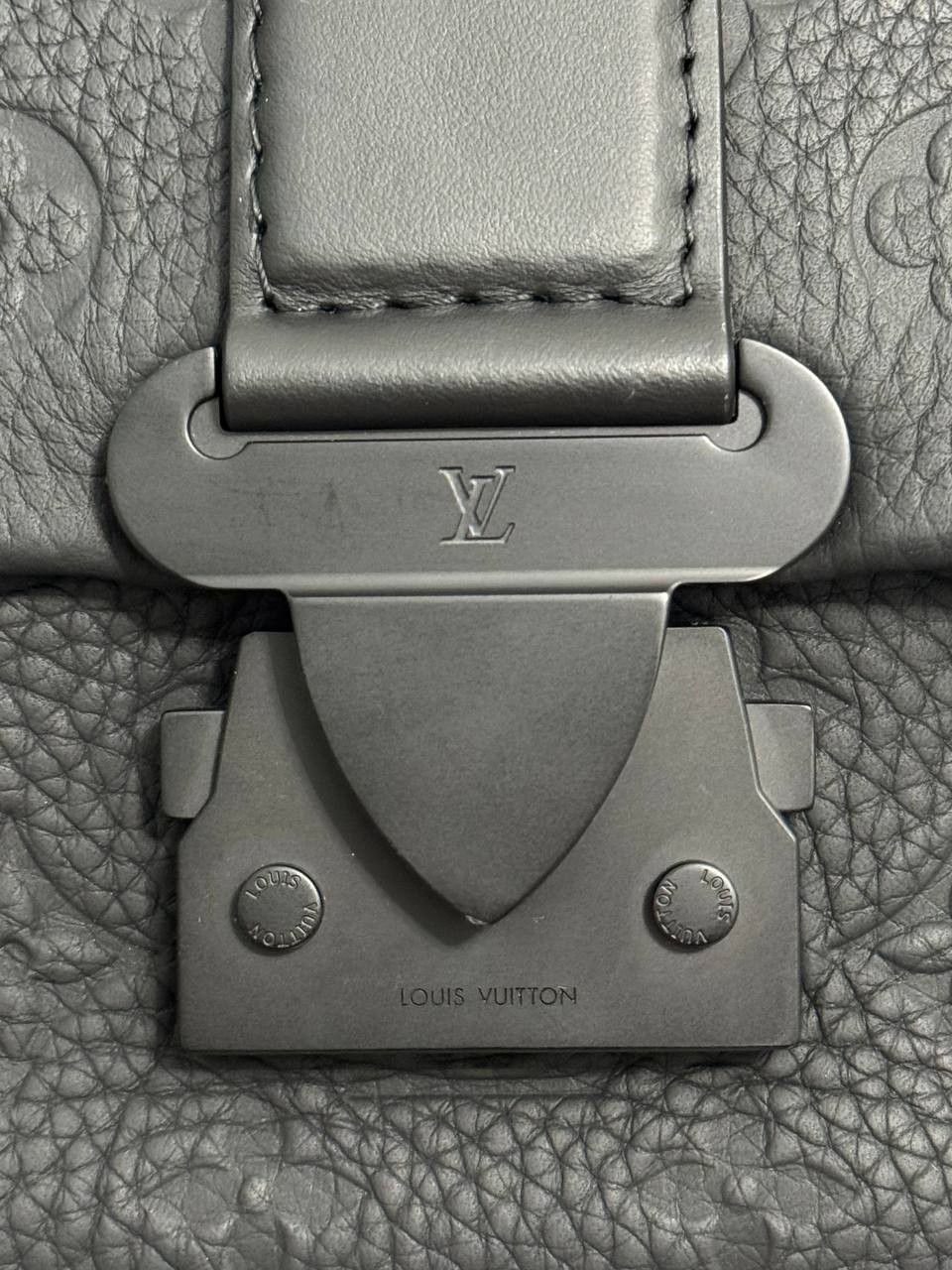 Louis Vuitton S-Cape Messenger 4