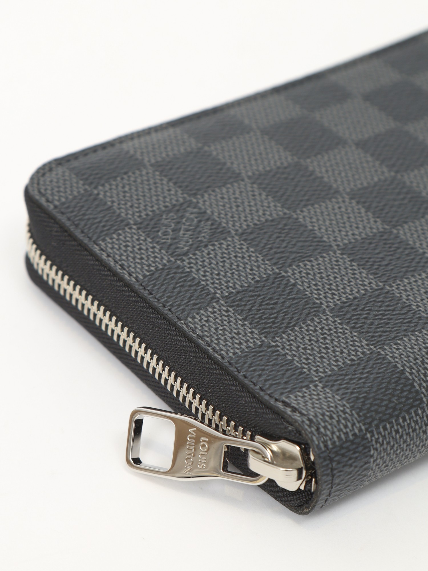 Аксессуары Louis Vuitton изображение #5