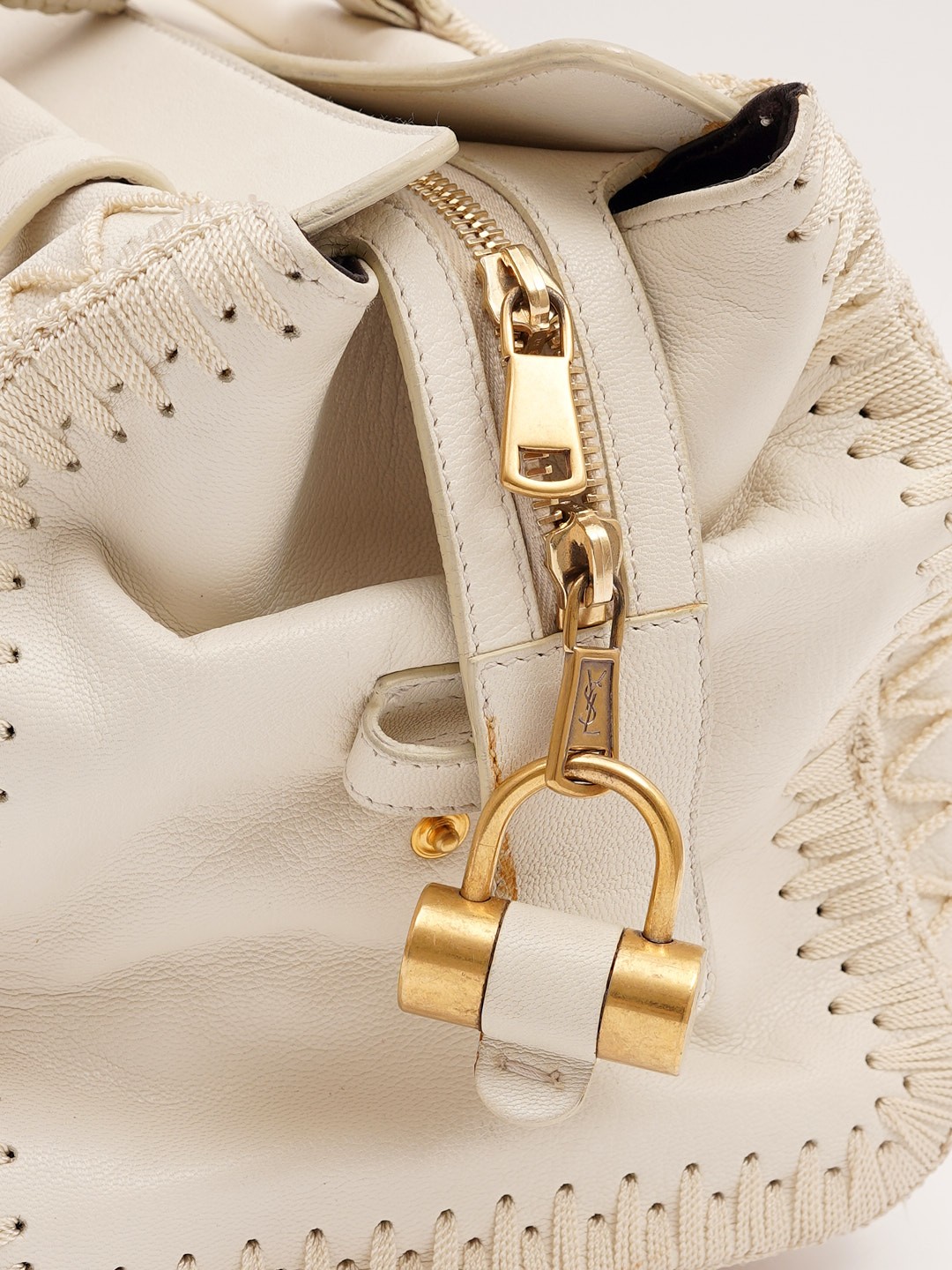 Saint Laurent Leather Bag 7