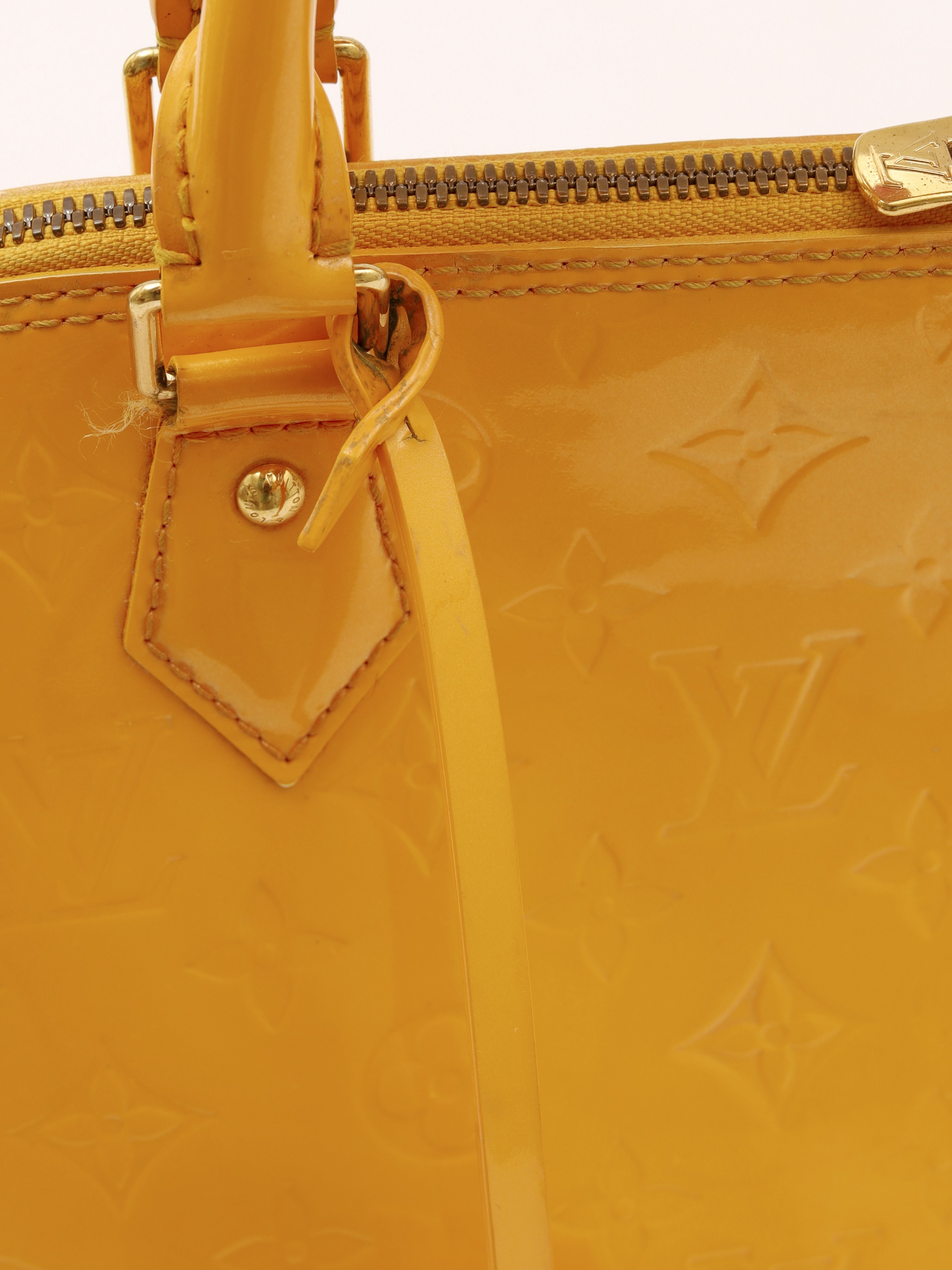 Louis Vuitton Alma 9