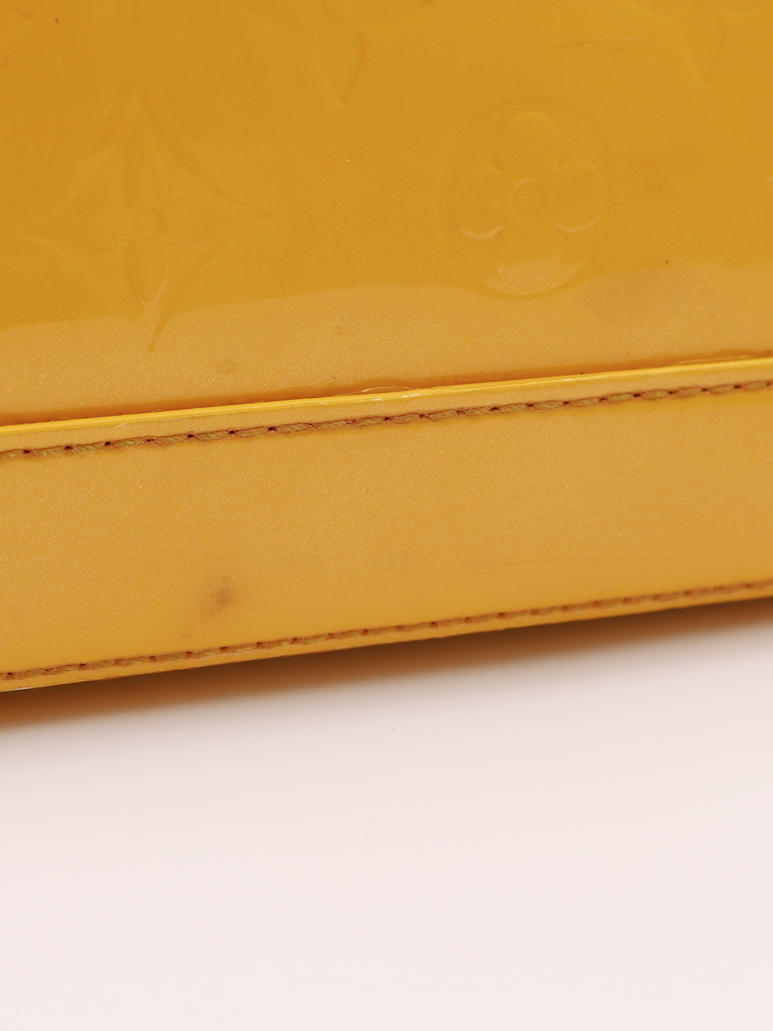 Louis Vuitton Alma 10