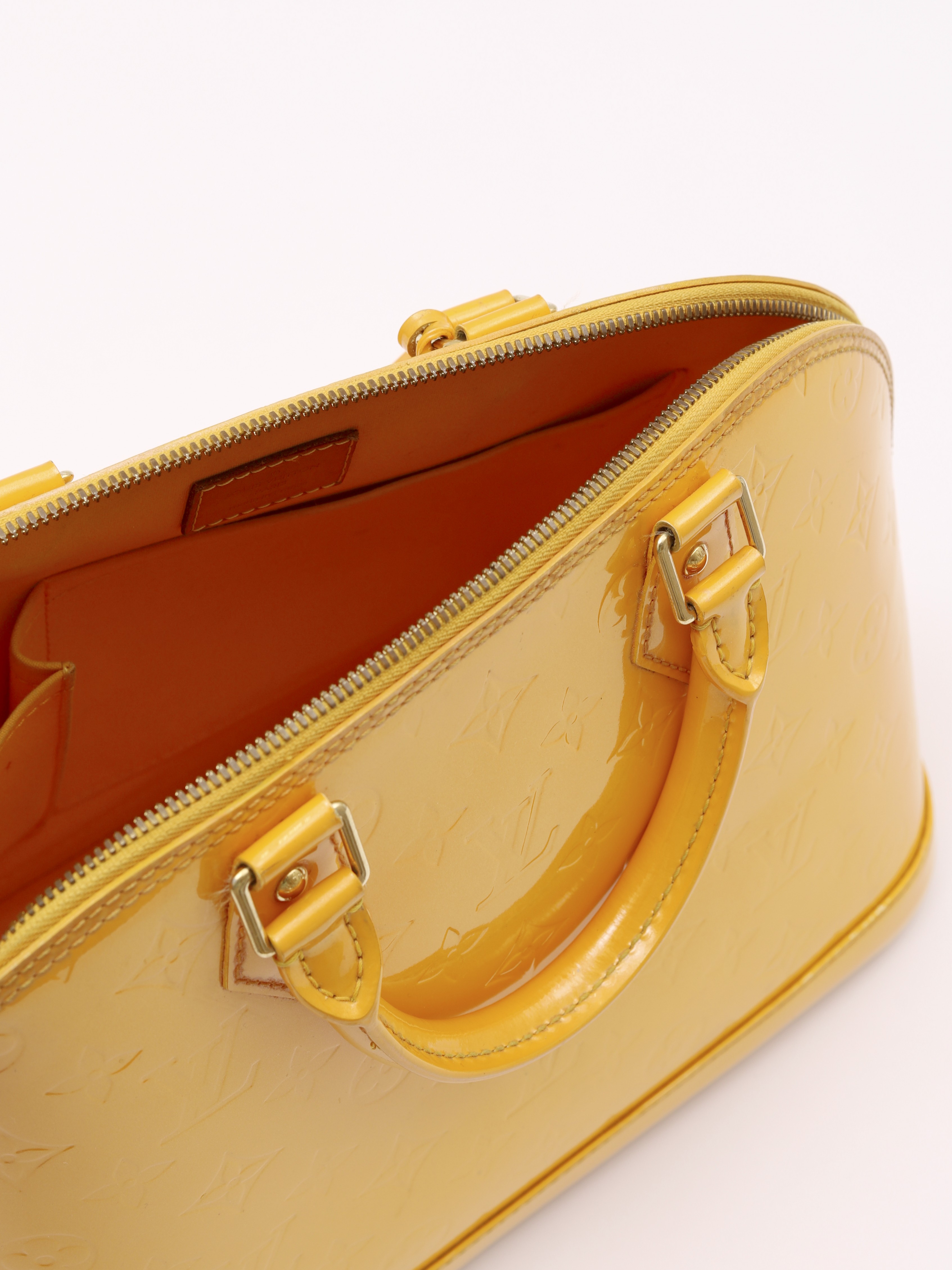 Louis Vuitton Alma 13