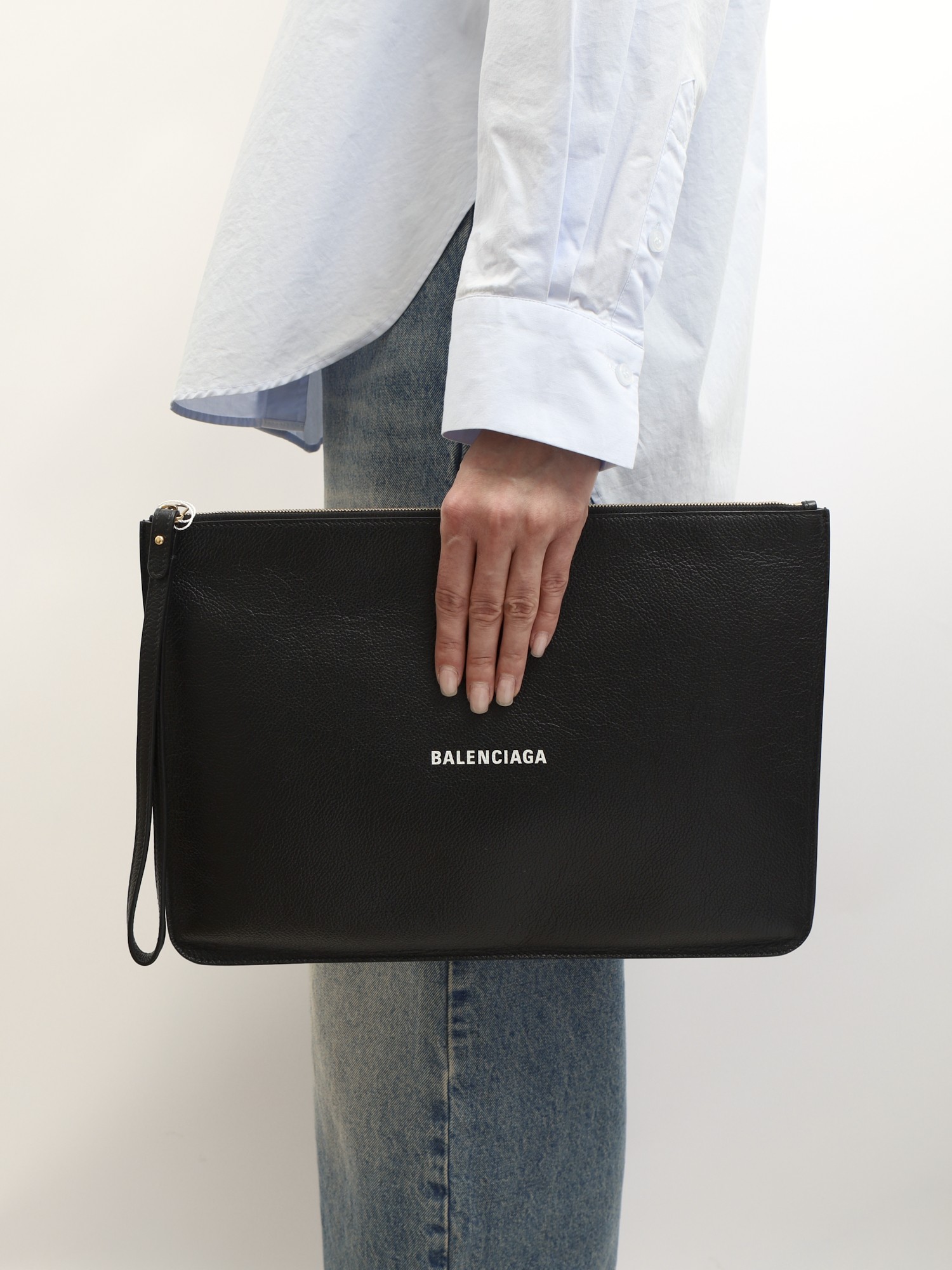 Balenciaga   2