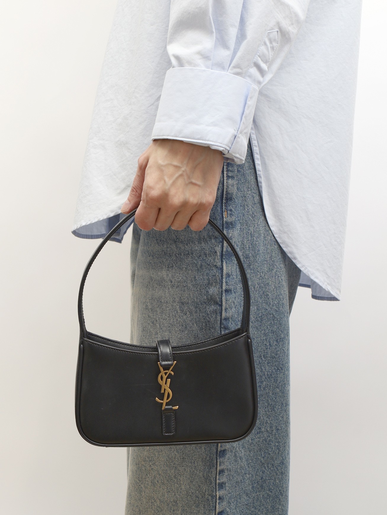 Saint Laurent Le 5 a 7 1