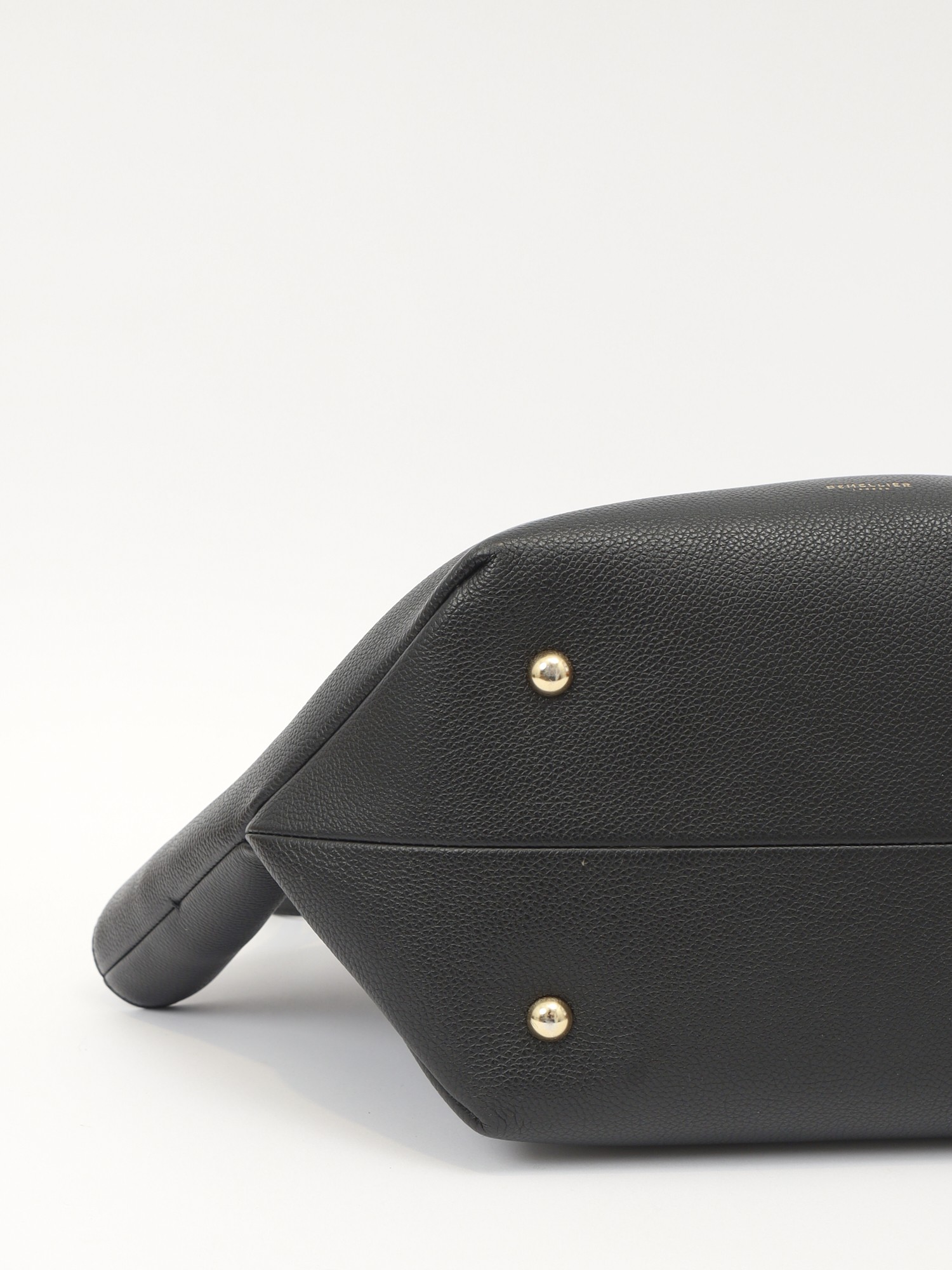 DeMellier The New York 8