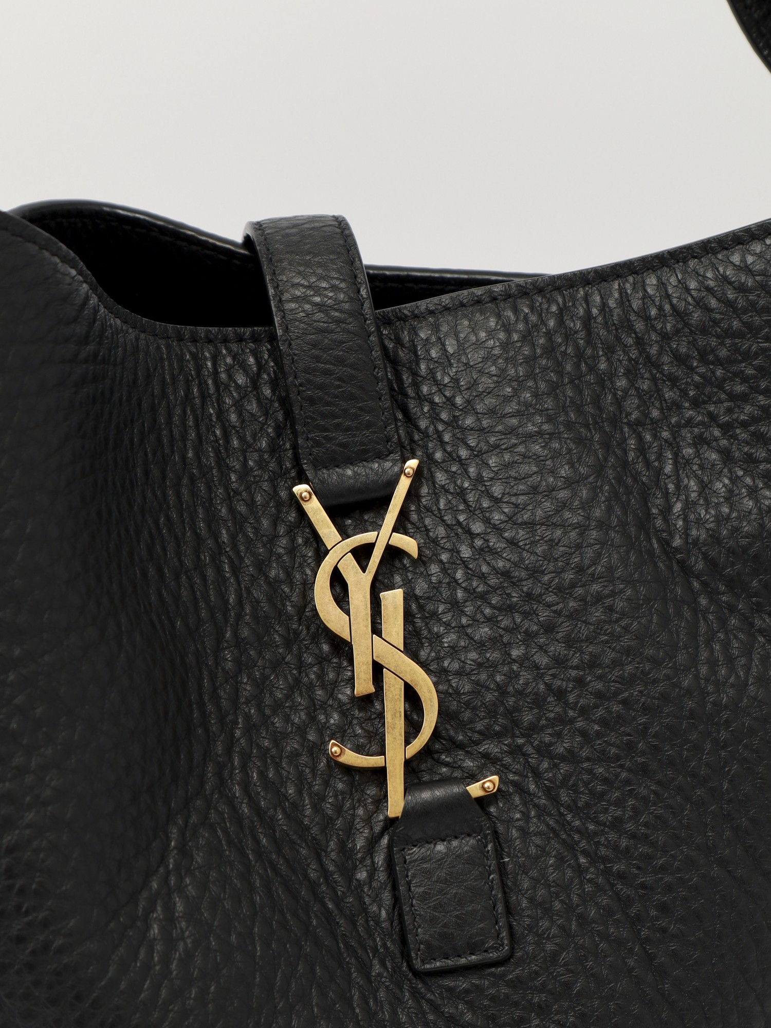 Saint Laurent Le 5 A 7 Bea 5