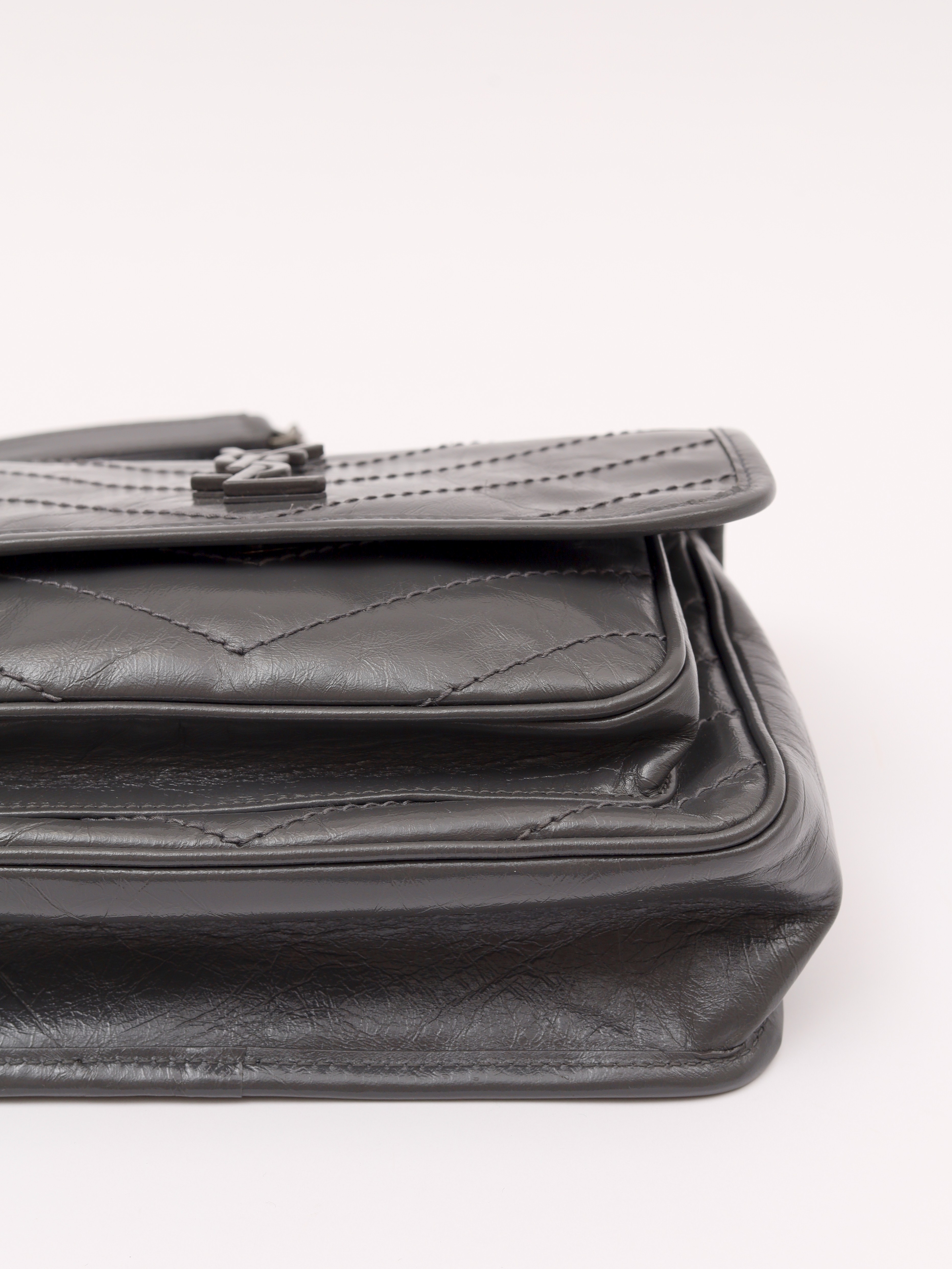 Saint Laurent Niki 7