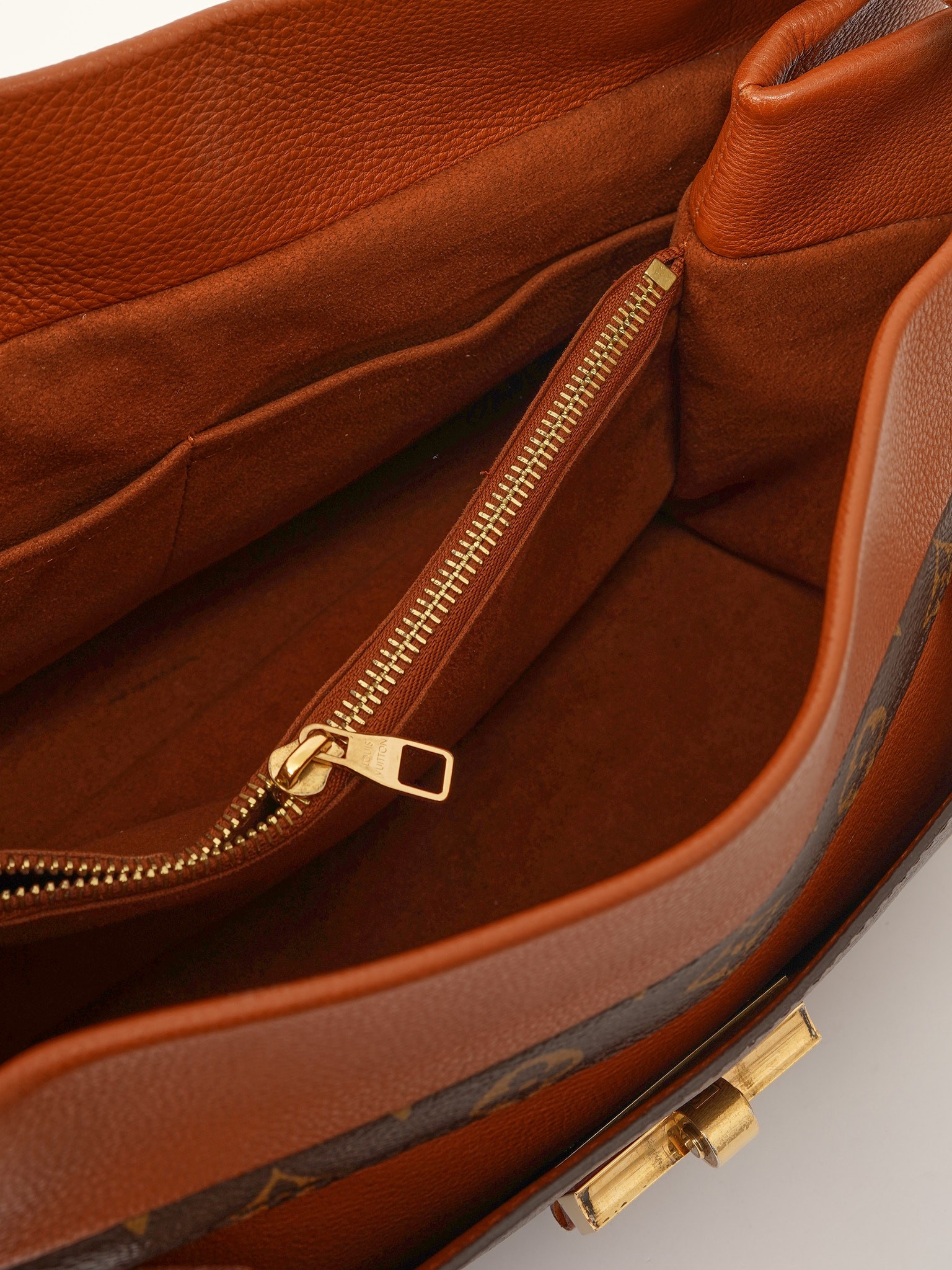 Louis Vuitton Olympe 9