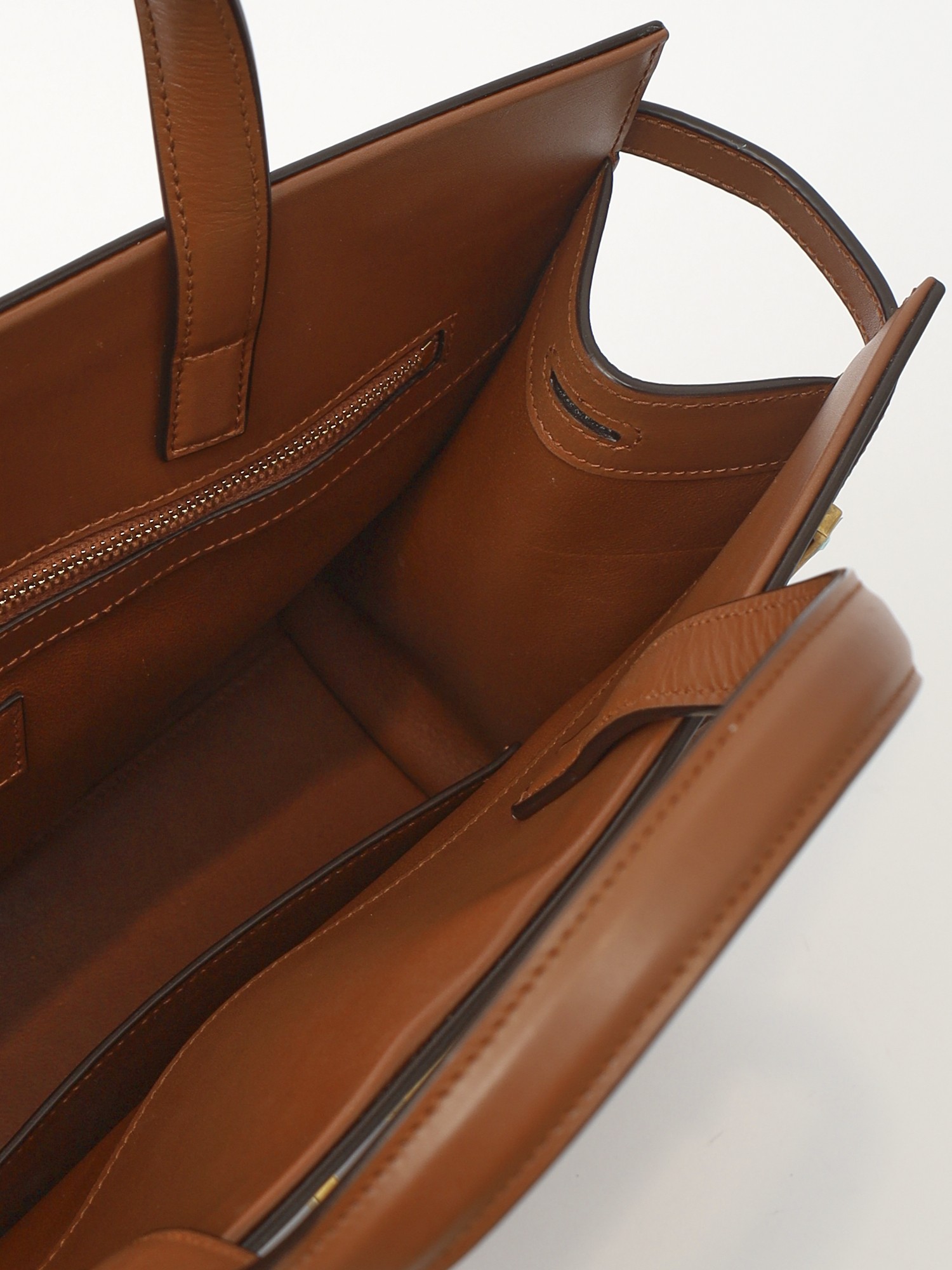 Saint Laurent Manhattan 8