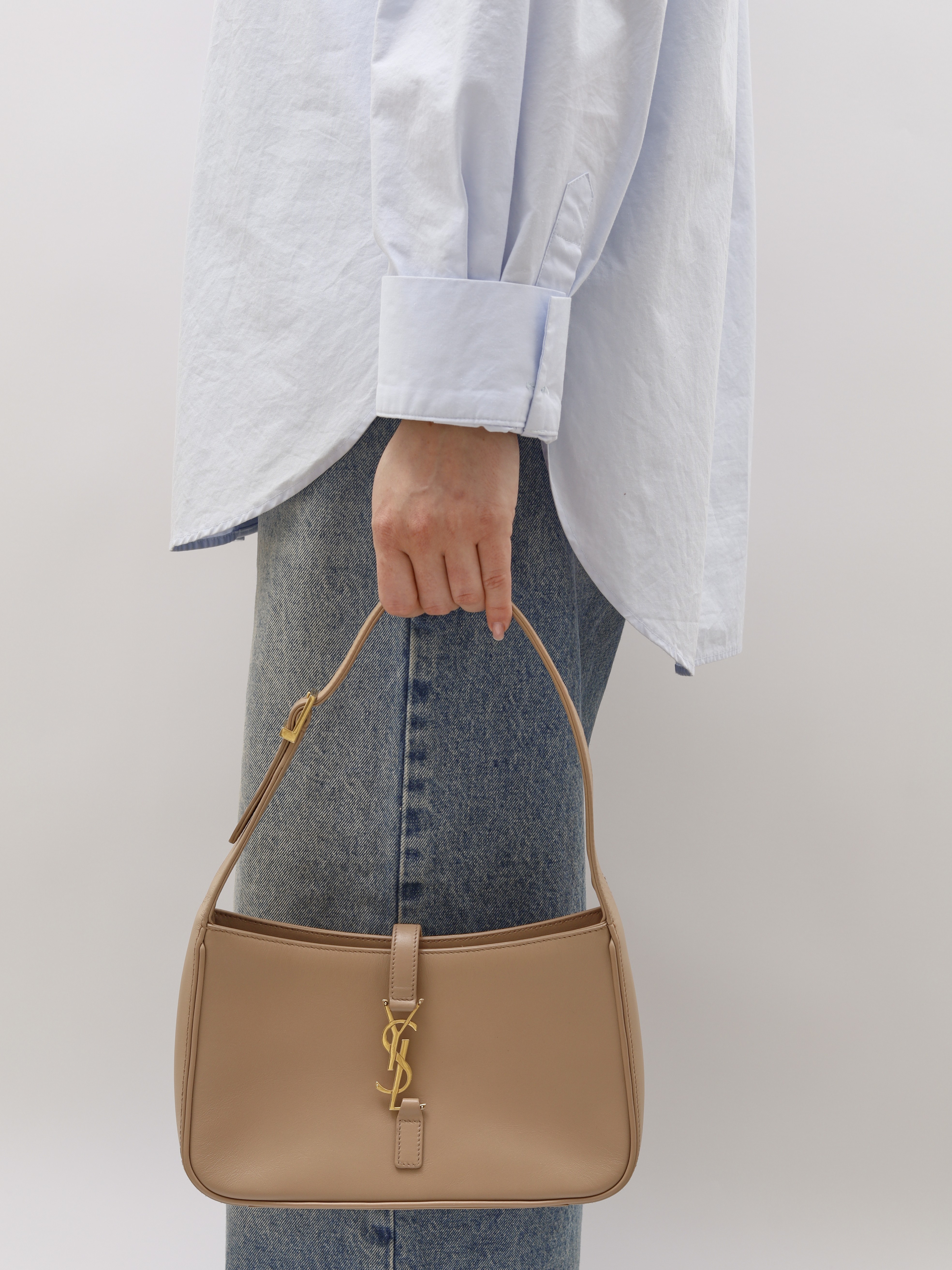 Saint Laurent Le 5 a 7 1