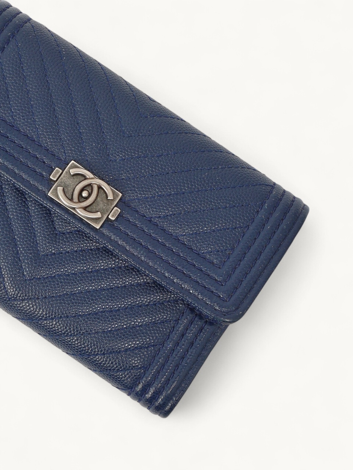Chanel Wallet 5