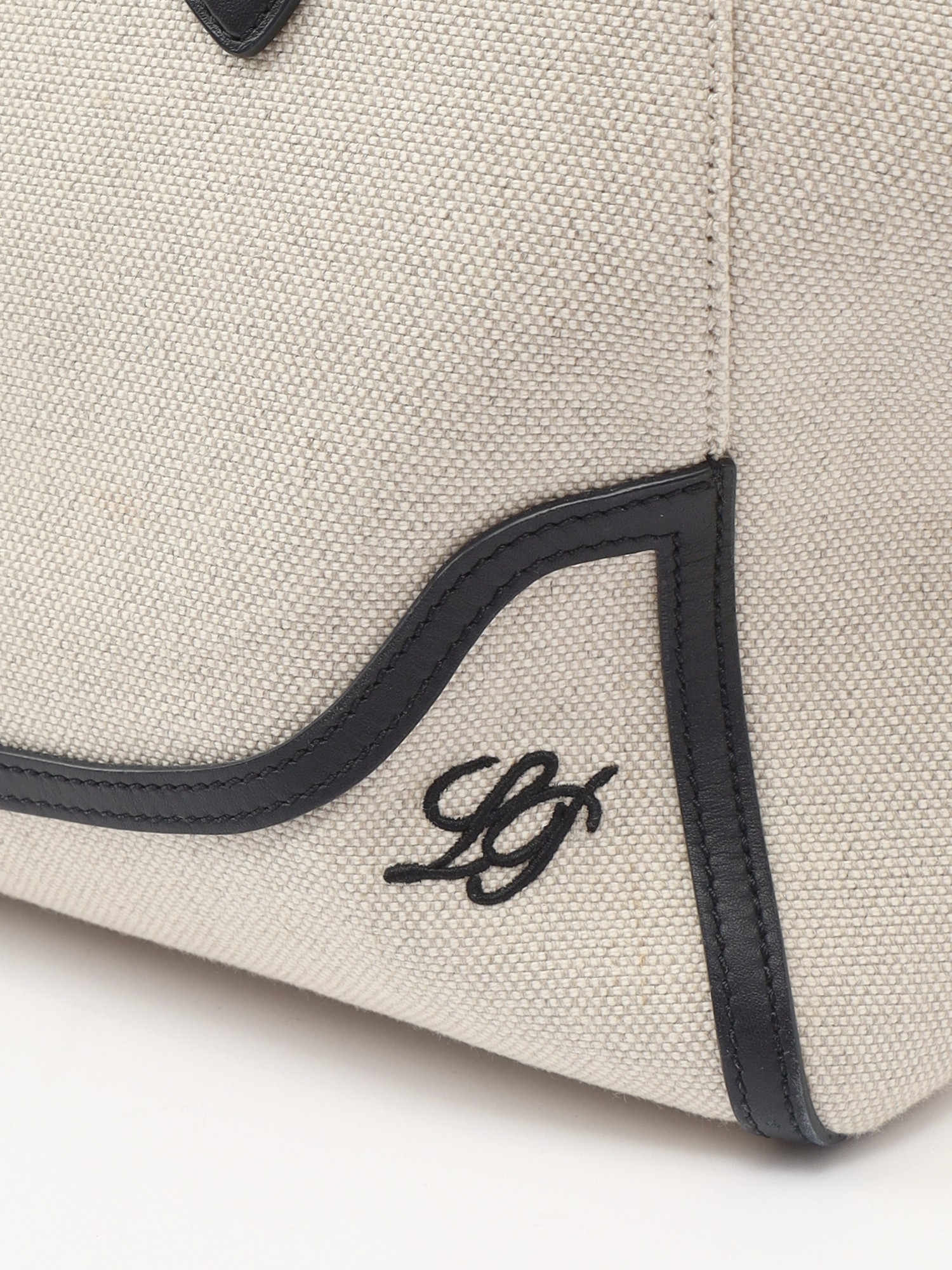 Loro Piana Happy Day  7