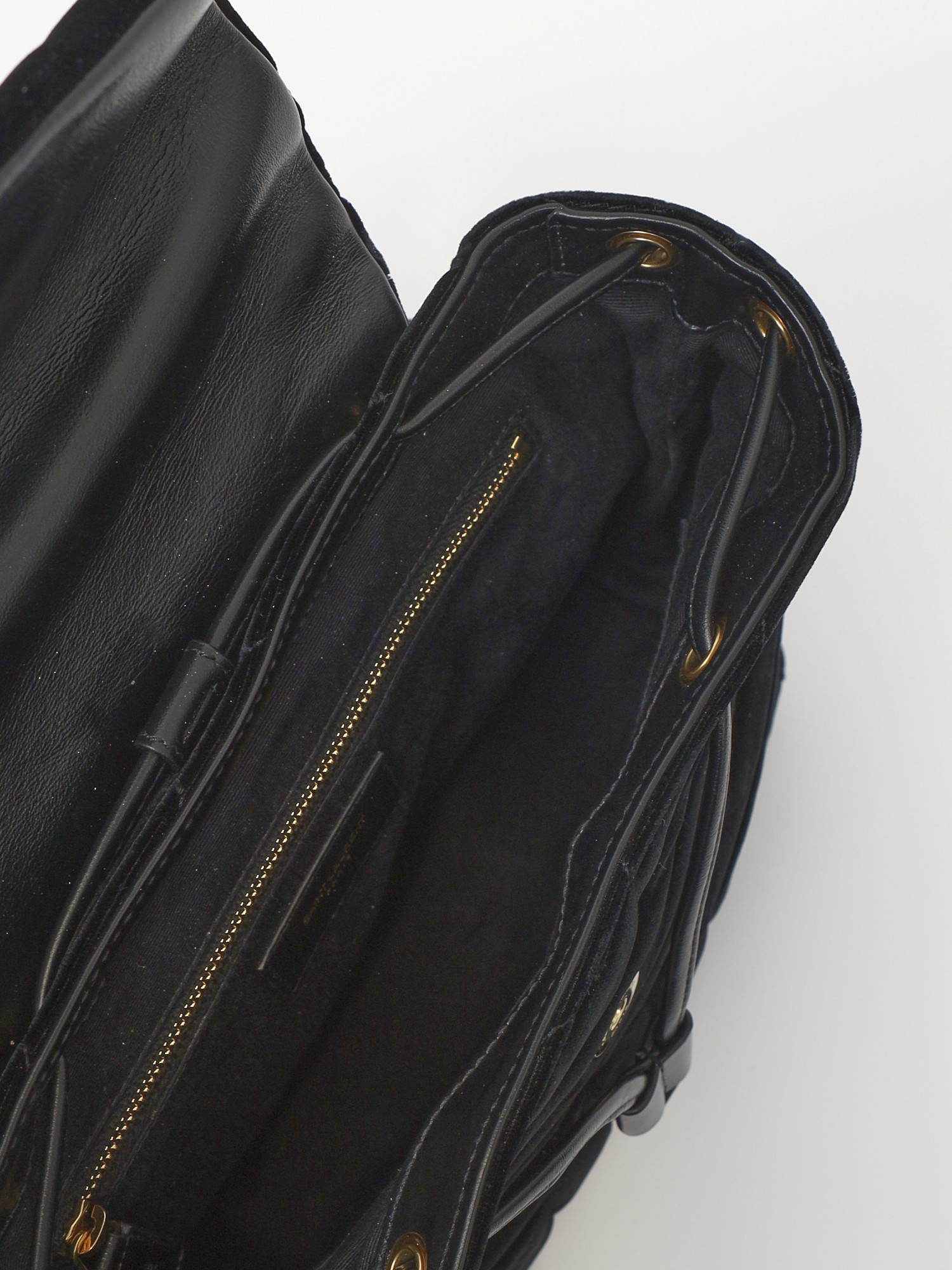 Saint Laurent Loulou 9