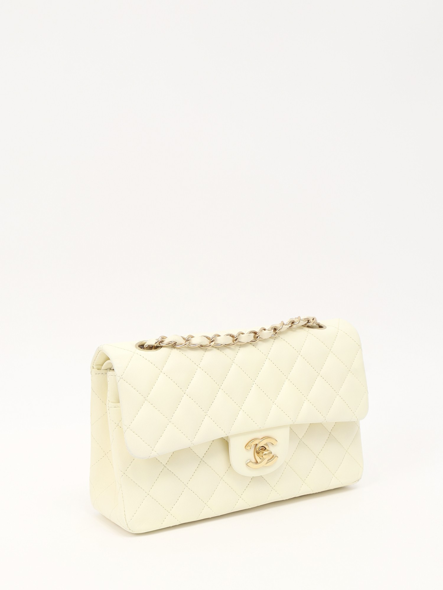 Chanel Timeless Classic 2