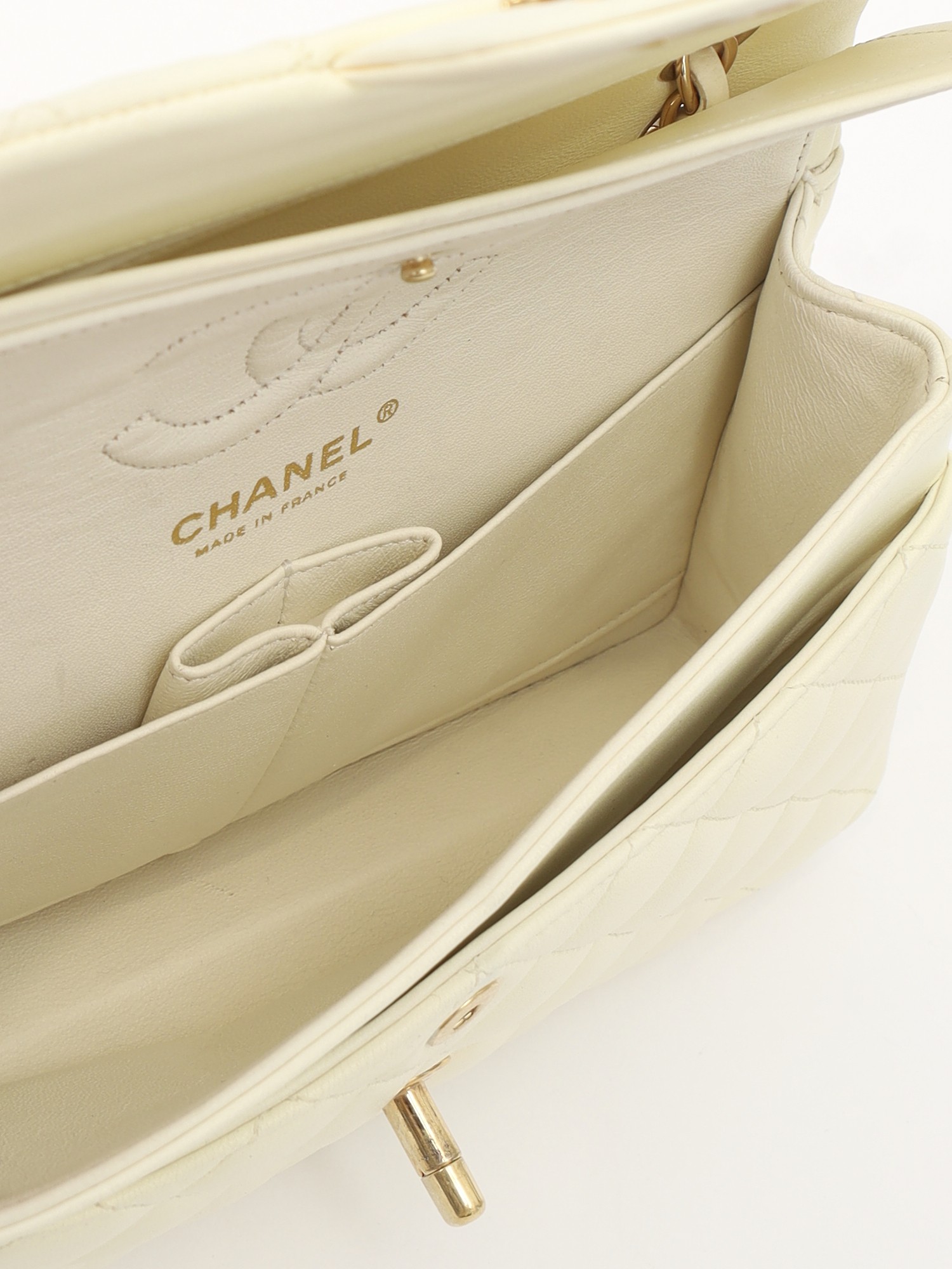 Chanel Timeless Classic 10