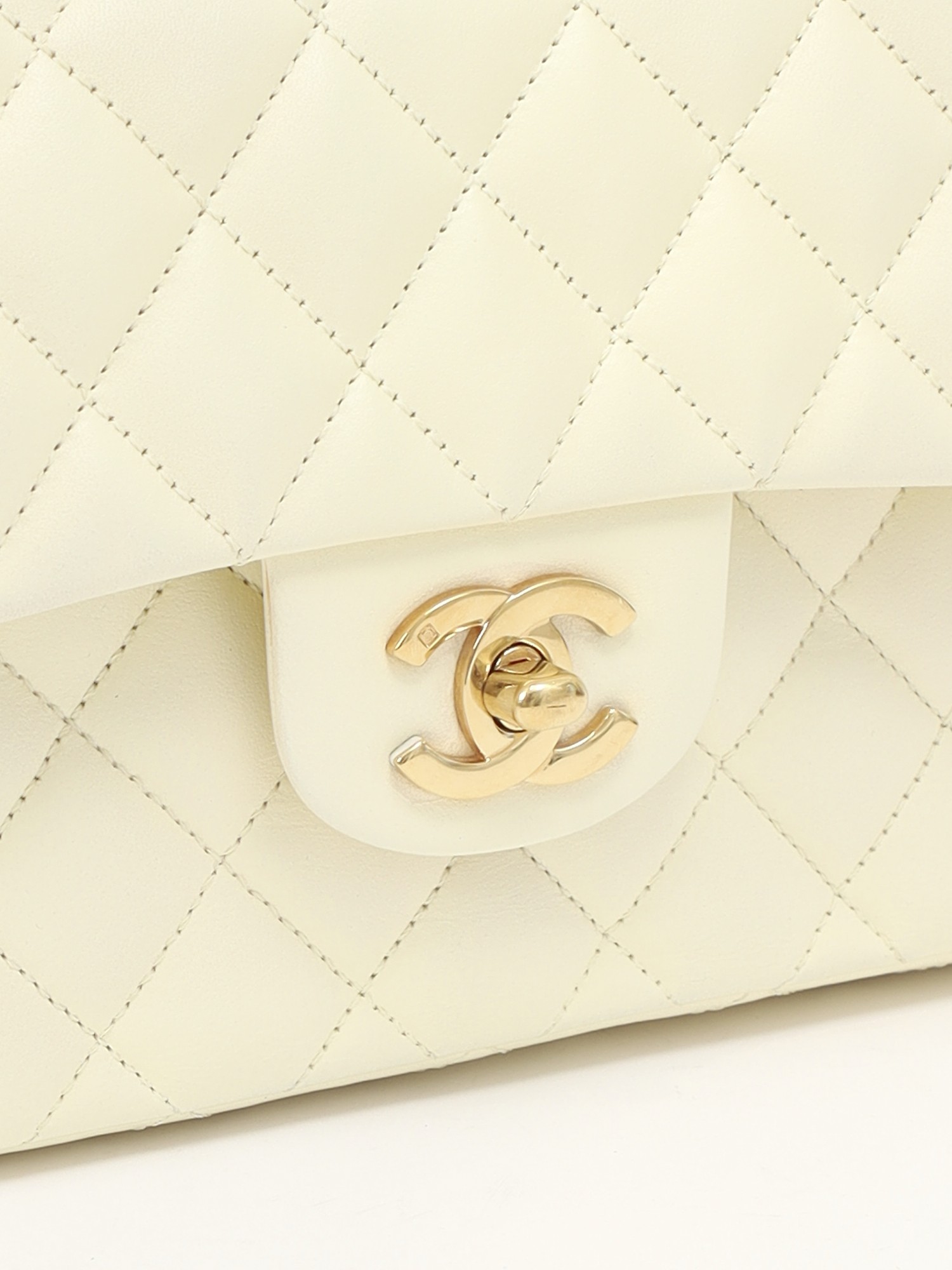 Chanel Timeless Classic 5