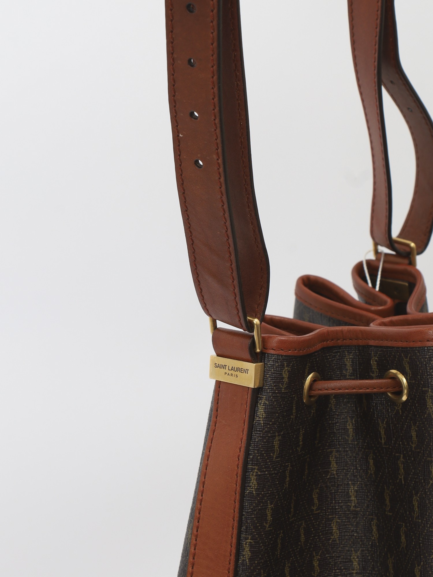 Saint Laurent Le Monogramme 4