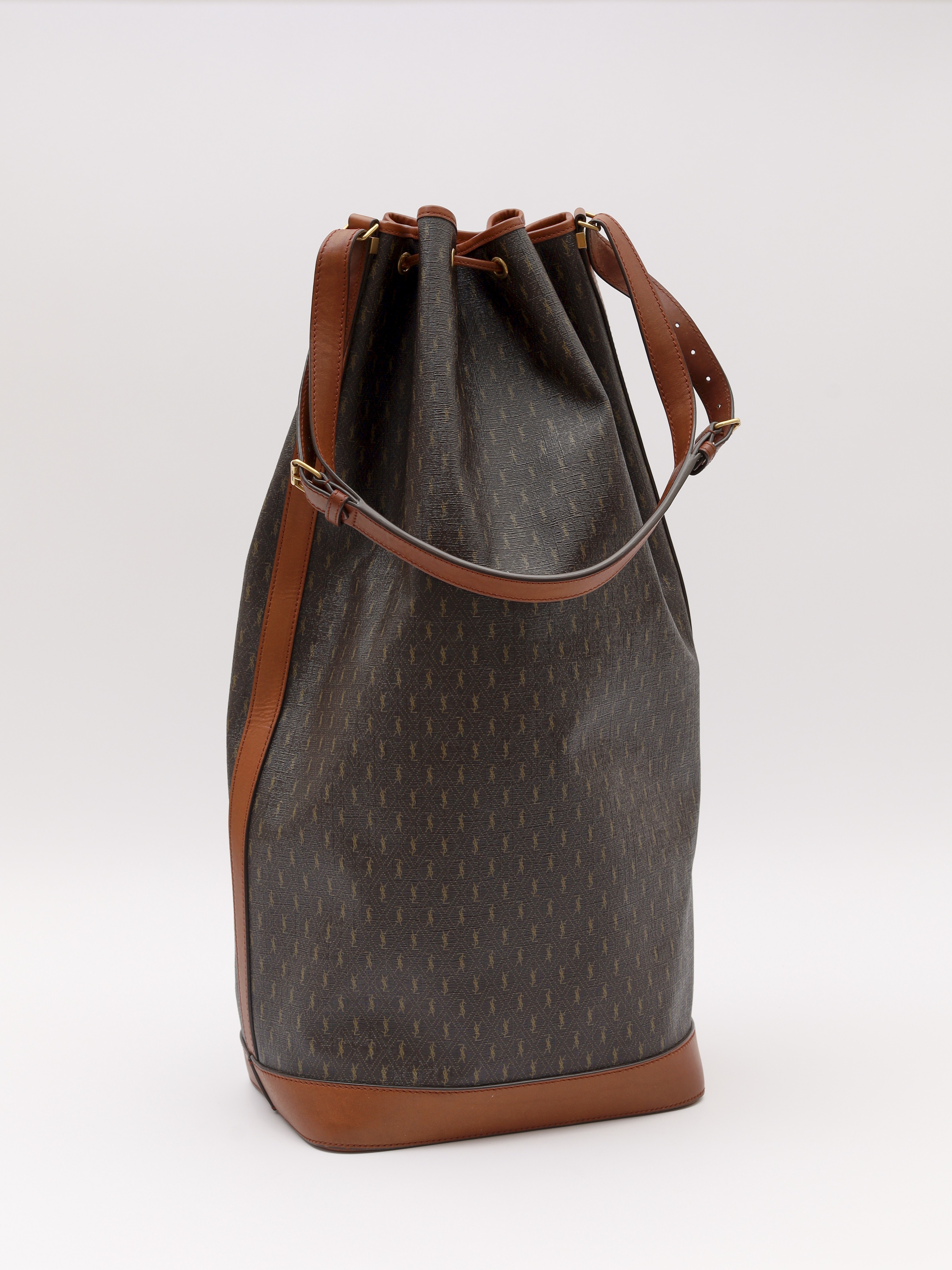 Saint Laurent Le Monogramme 3